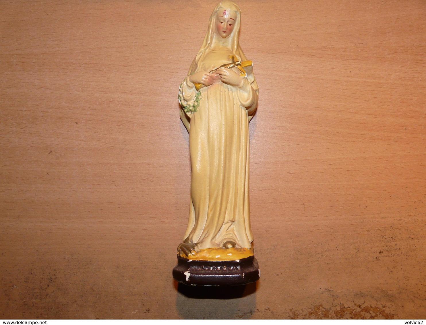 Belle Statuette De Sainte Rita  En Plaque Milieu XX ème   Hauteur 20 Cm Sorti Du Grenier - Godsdienst & Esoterisme