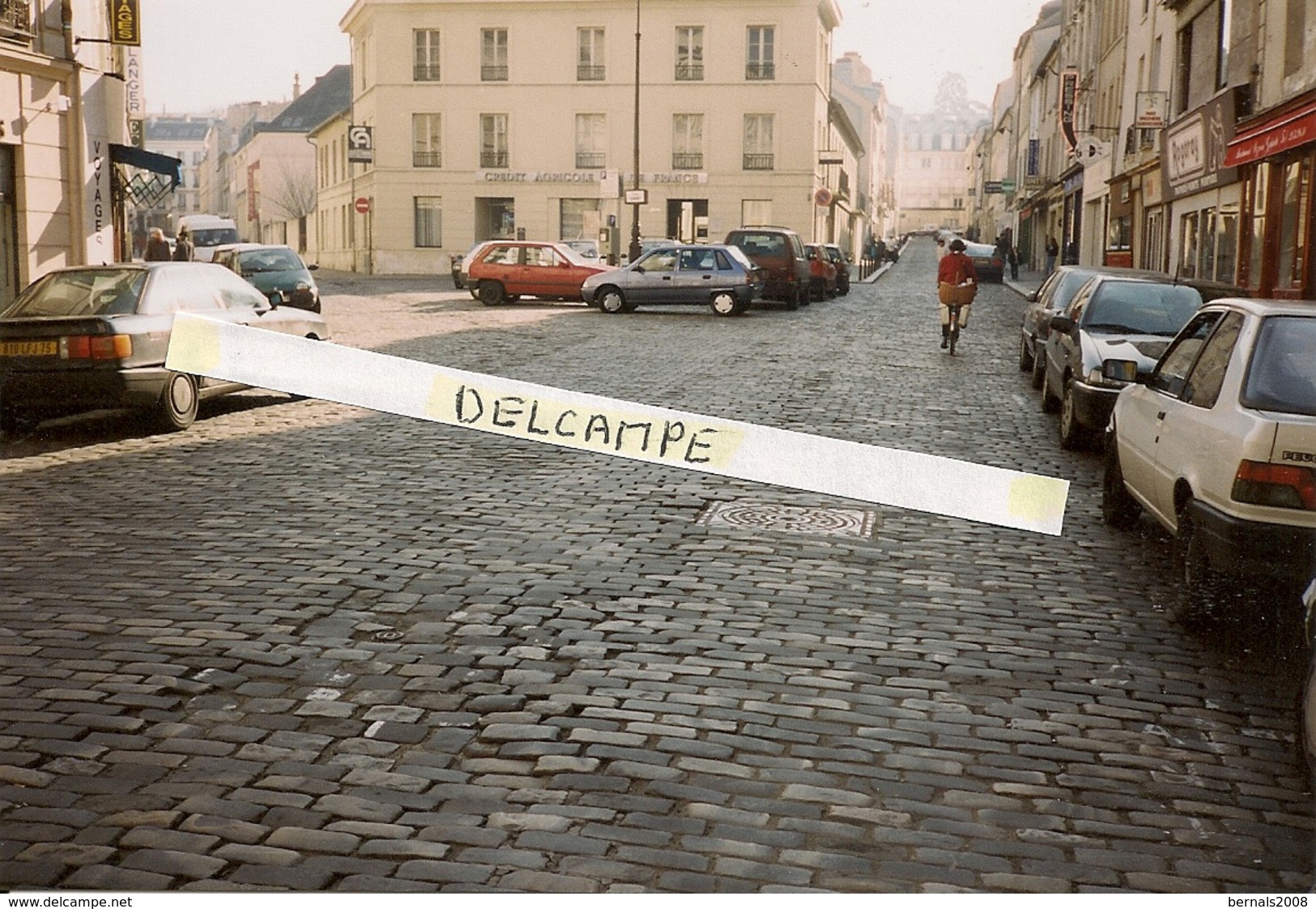 VERSAILLES - Place Charost -1996 - Photo Sur Support Carte,format Actuel - Versailles