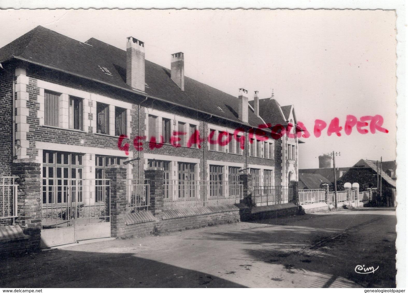 19 - ALLASSAC - L' ECOLE DE GARCONS  - CORREZE - Andere & Zonder Classificatie