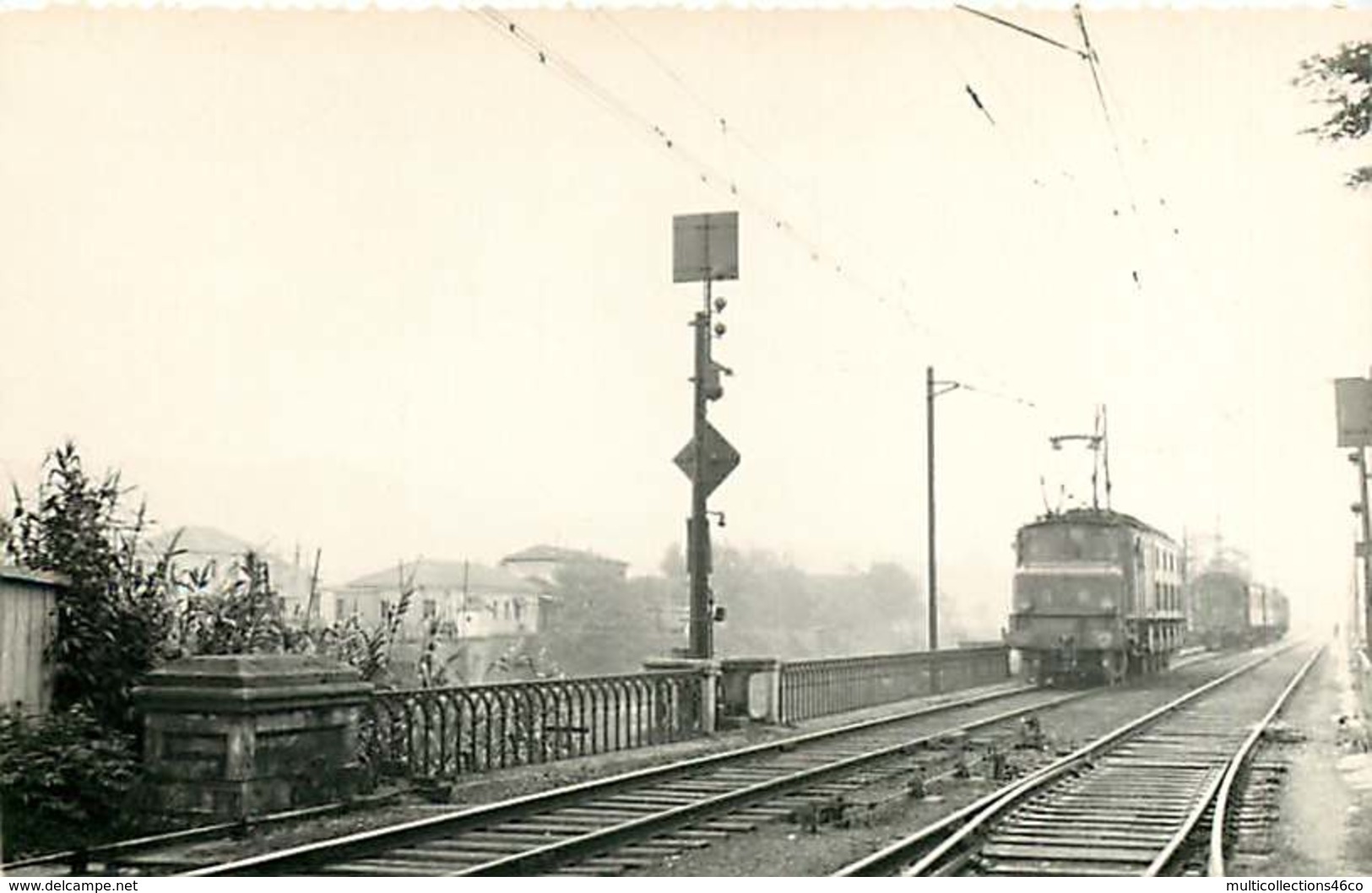 060120A TRANSPORT TRAIN CHEMIN DE FER - PHOTO BREHERET CIRCA 1950 - 64 HENDAYE Pont Loco - Hendaye