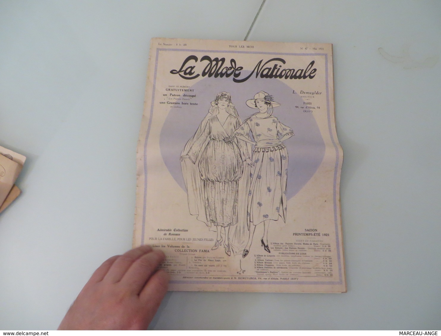 MODE ET DIVERS ART DECORATIFS "" au journal des demoiselles "",vendu le lot comme il est là