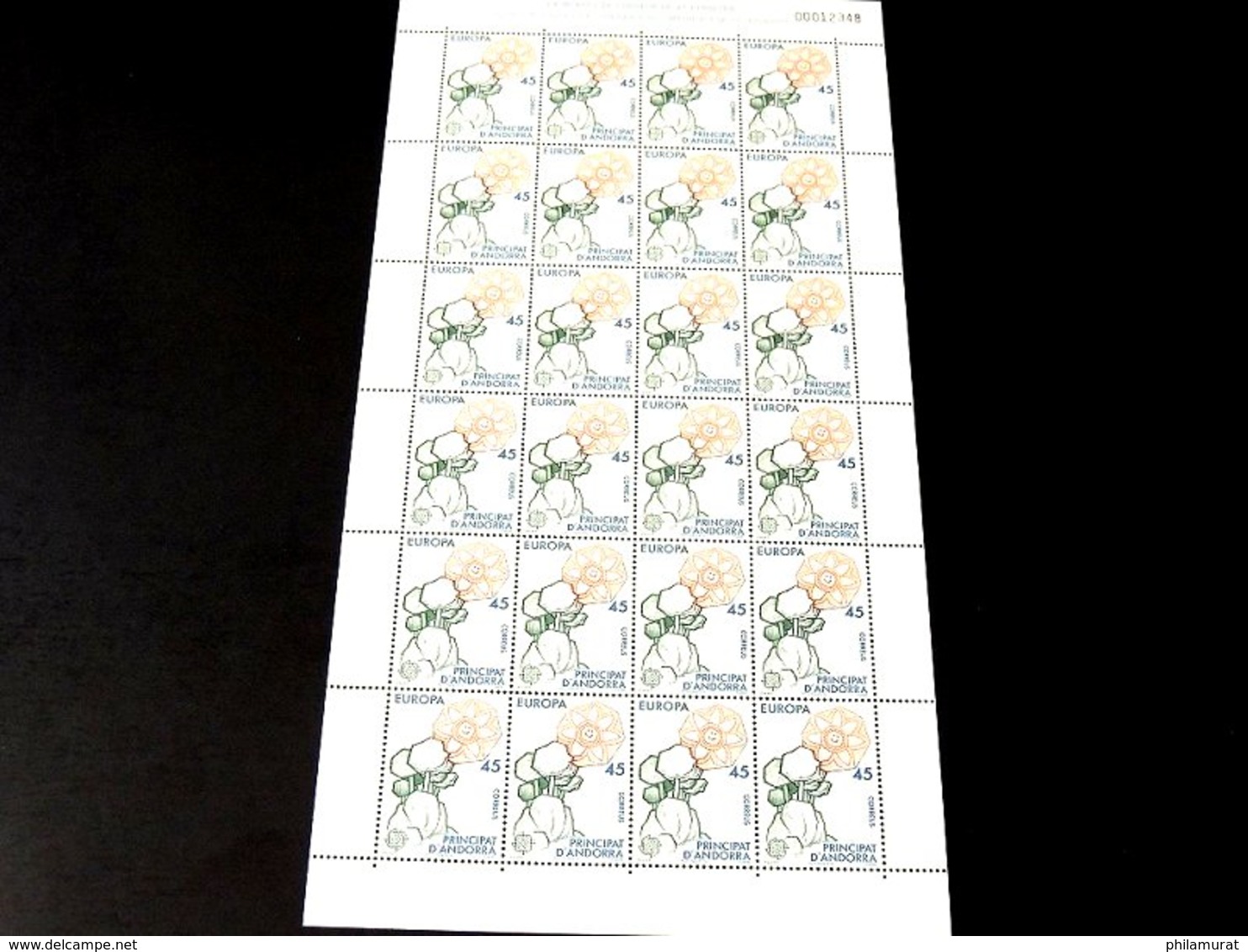 Andorre espagnol 1978/1991 : 2600 timbres ** en feuilles ou blocs COTE 2000 €