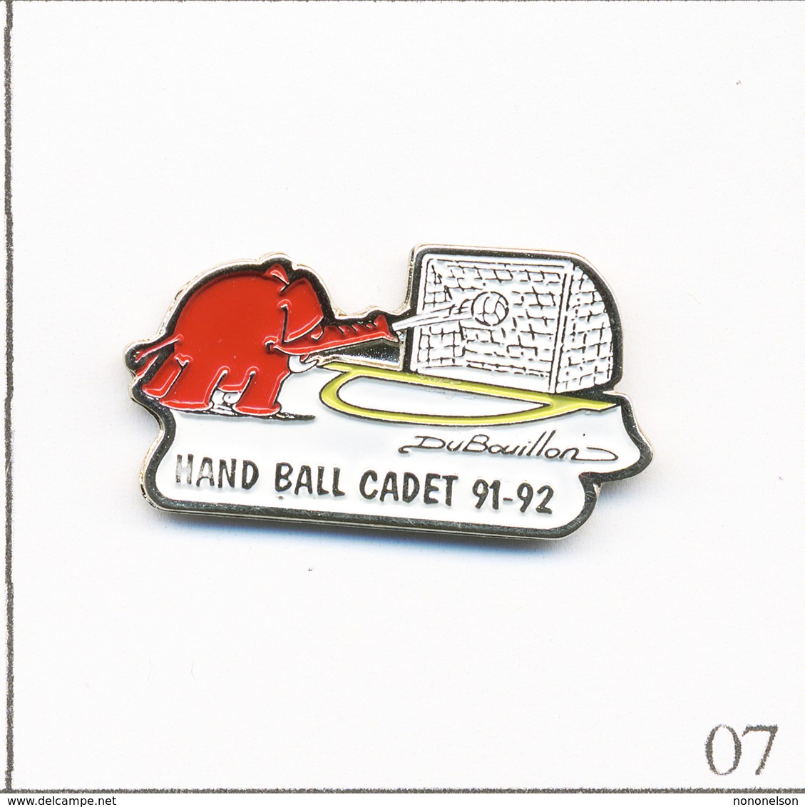 Pin's Hand Ball / Club Des Cadets 1991-92 - Dessin De Dubouillon (Caricaturiste) Avec Elephant. Non Est. T696-07 - Balonmano