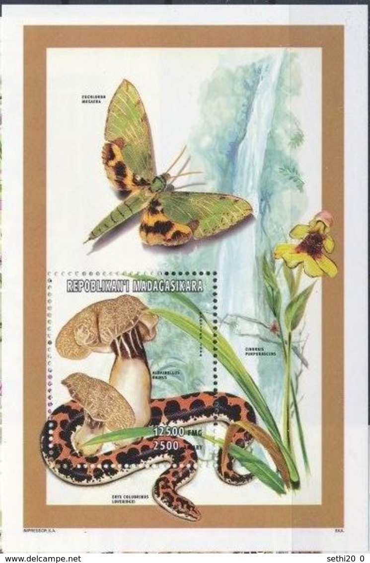 Madagascar 1998 Mushrooms Champignons Snake Serpent Butterfly Paillon MNH - Hongos