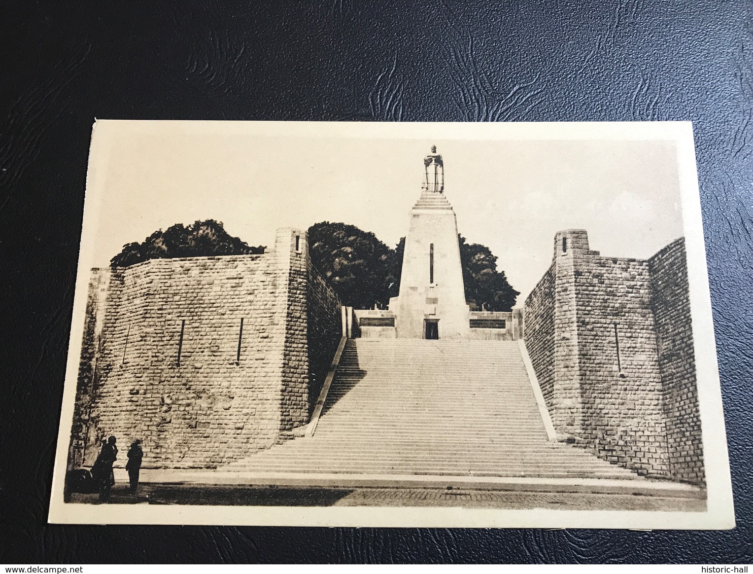 Monument à La Victoire Et Aux Soldats De VERDUN - Monuments Aux Morts