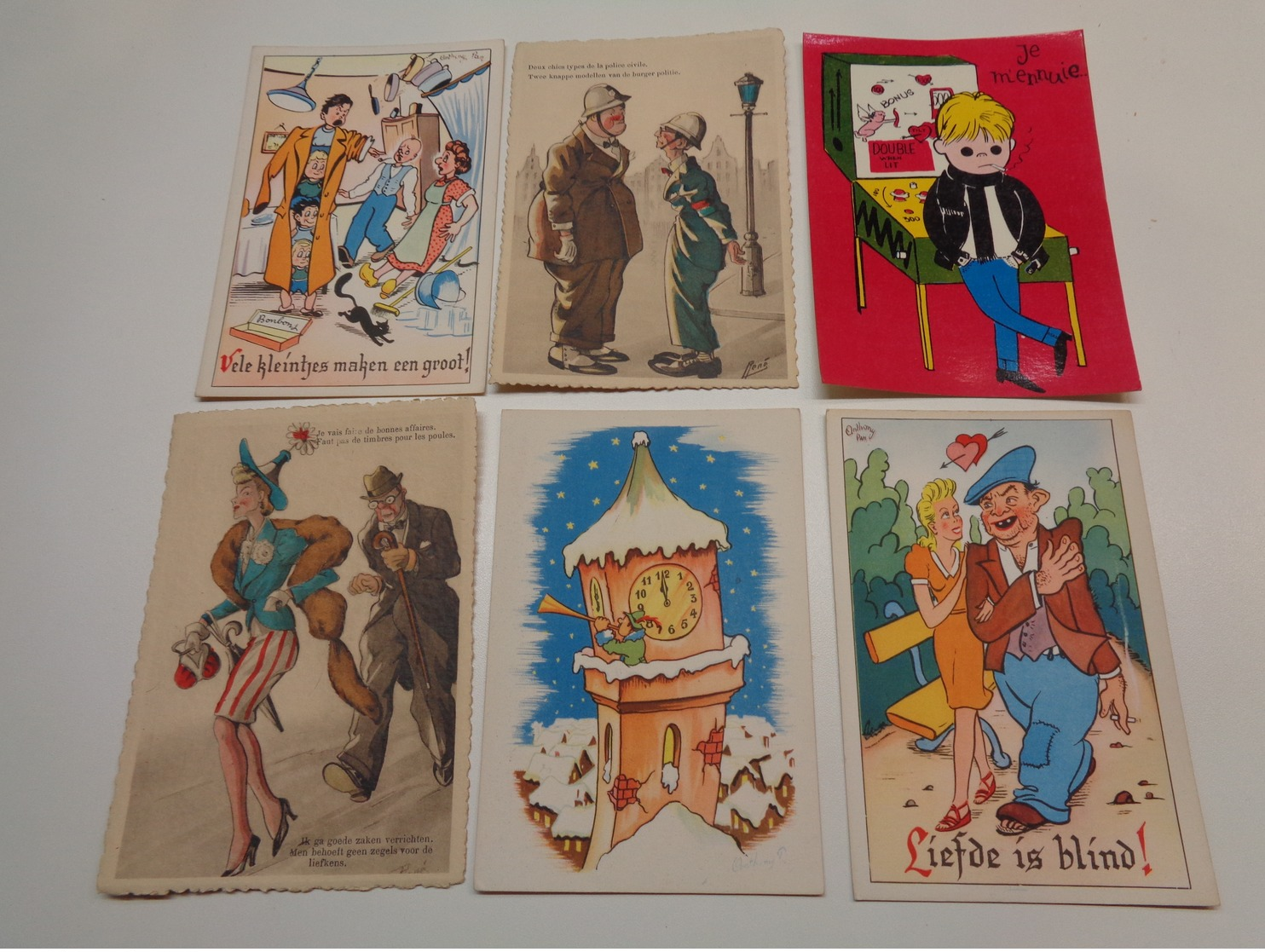 Beau Lot De 60 Cartes Postales De Fantaisie CPSM  Grand Format     Mooi Lot Van 60 Postkaarten Fantasie  Groot Formaat - 5 - 99 Cartoline