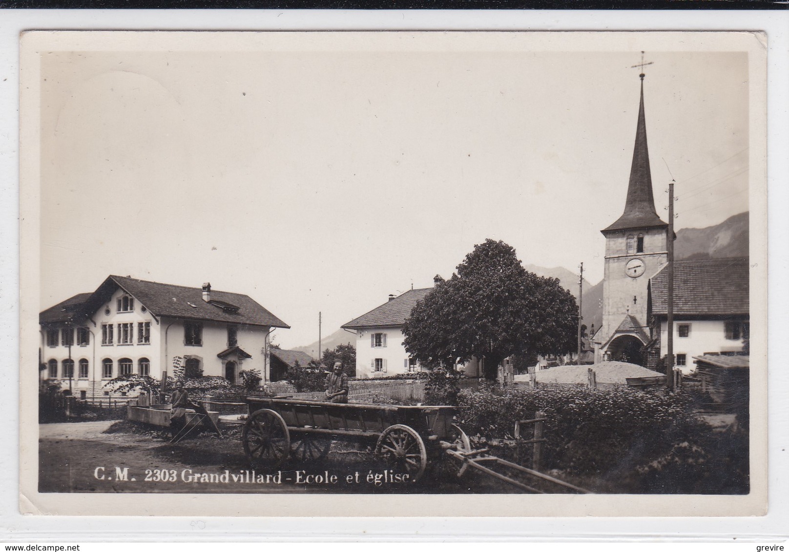 Grandvillard, Ecole Et église. Tombereau, Lessiveuse à La Fontaine - Grandvillard