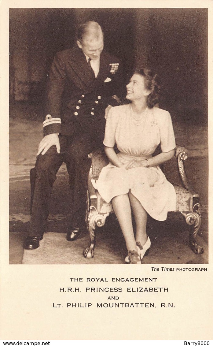 The Royal Engagement H.R.H. Princess Elizabeth And Lt. Philip Mountbatten Photograph The Times   Barry 4626 - Koninklijke Families