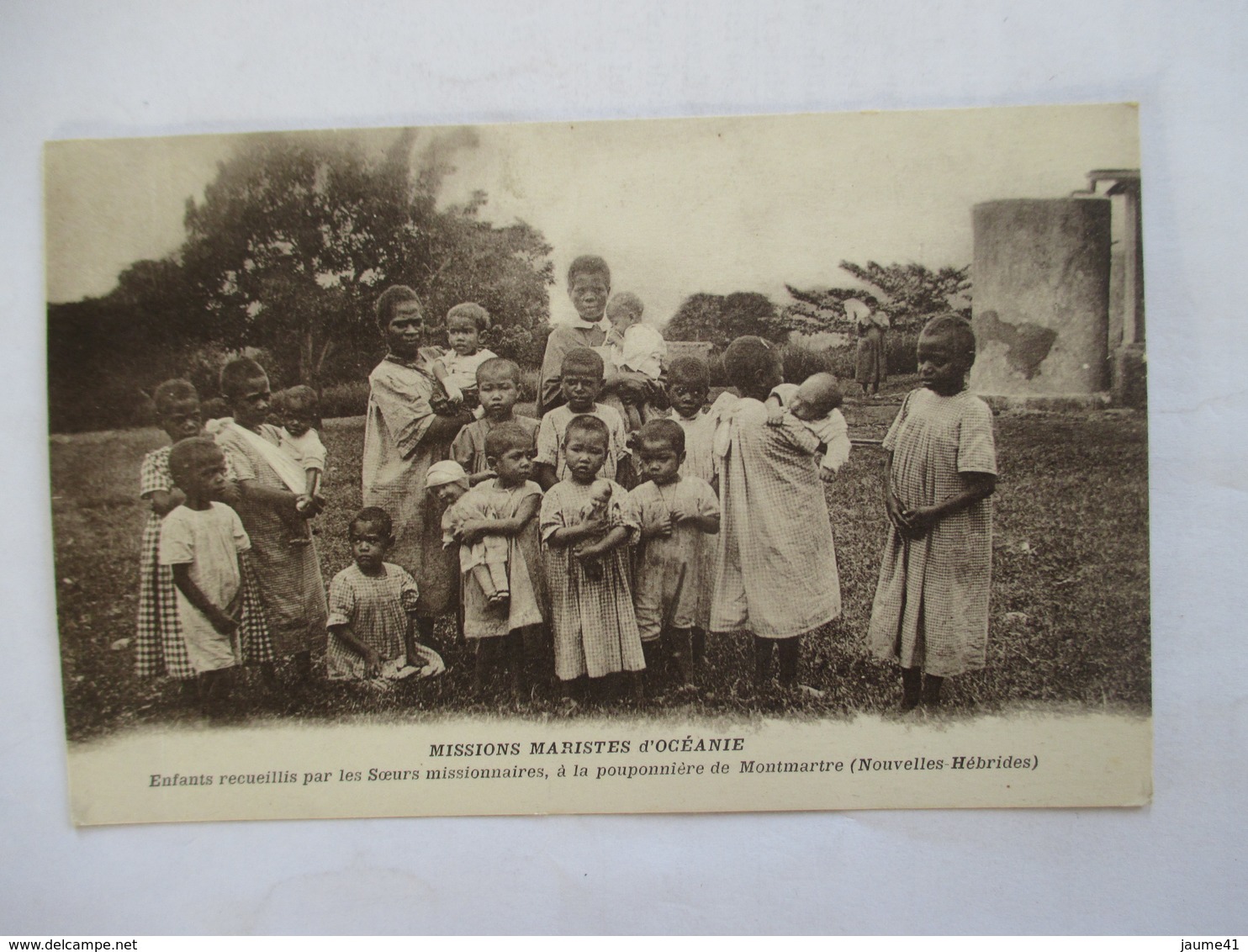 NOUVELLES HEBRIDES  (  MONTMARTRE  )   - MISSIONS  MARISTES  D ' OCEANIE   .....            TTB - Autres & Non Classés