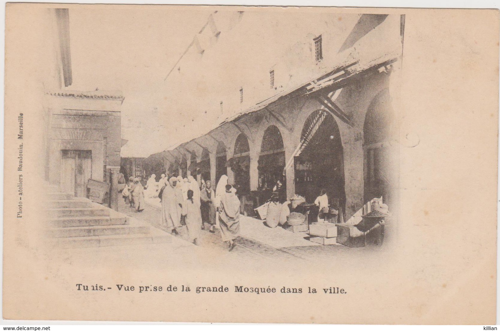 Tunis Vue Prise De La Grande Mosquée Dans La Ville - Tunisie