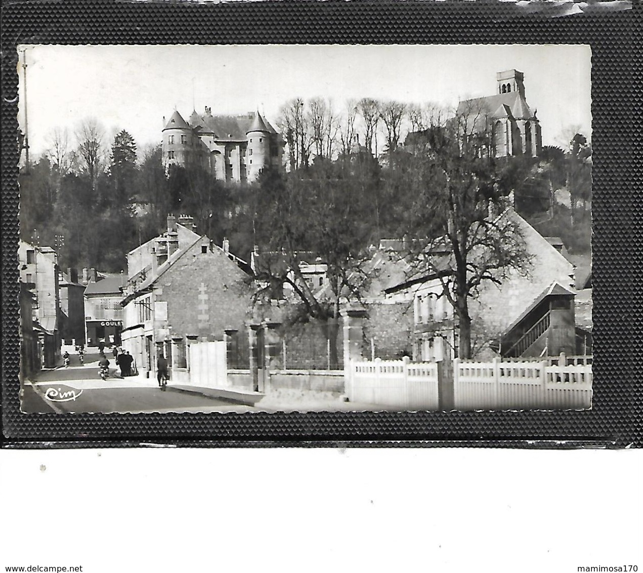 60-MONTATAIRE-Une Vue Animée De La Rue " MERTIAN" - Montataire