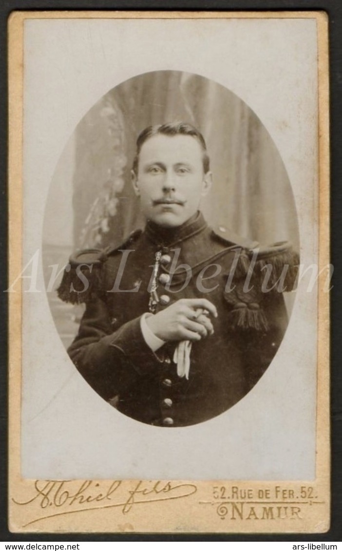 Photo-carte De Visite / CDV / Homme / Man / Militaire / Soldat / Soldier / Photographer Eugene Guerin / Bruxelles - Oud (voor 1900)