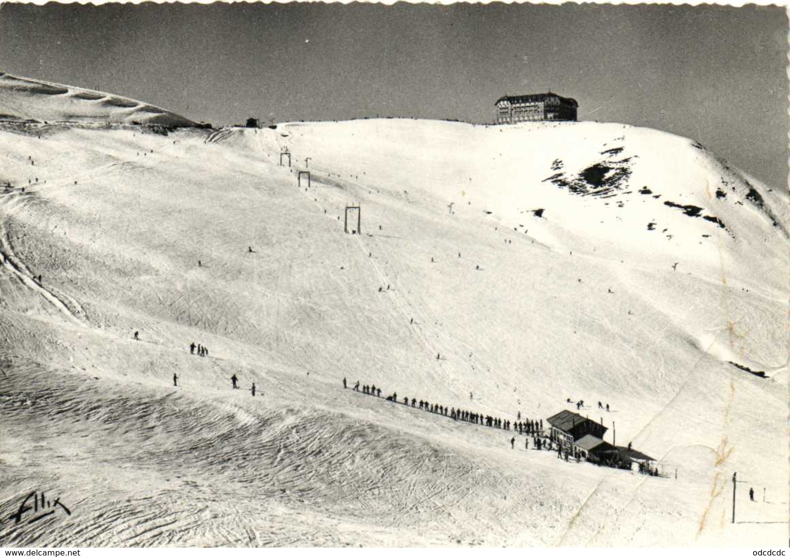 CPSM Grand Format Luchon Superbagnères Le Teleski De La Cabane Au Fond Le Grand Hotel RV - Superbagneres