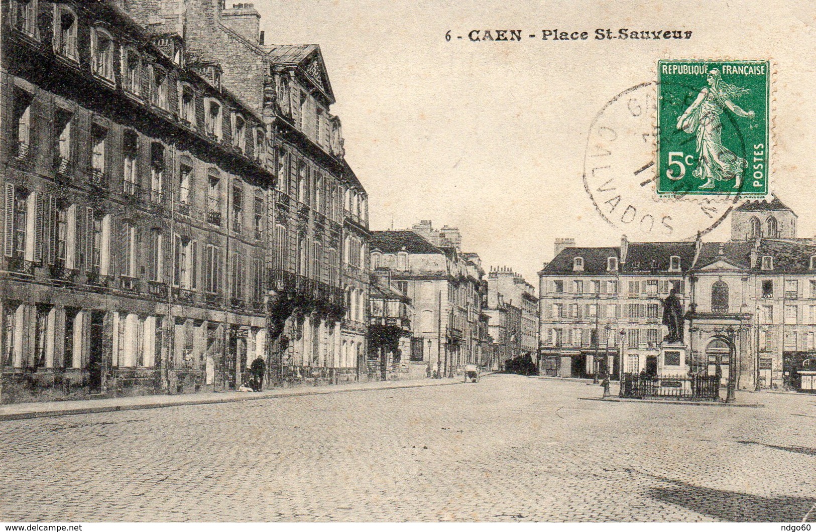 Caen - Place Saint Sauveur - Caen