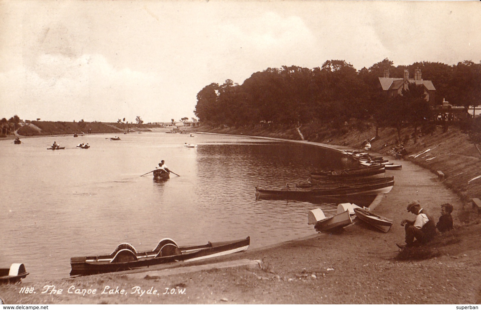 RYDE / ISLE OF WIGHT : THE CANOE LAKE - CARTE VRAIE PHOTO / REAL PHOTO POSTCARD ~ 1920 (ad588) - Otros & Sin Clasificación