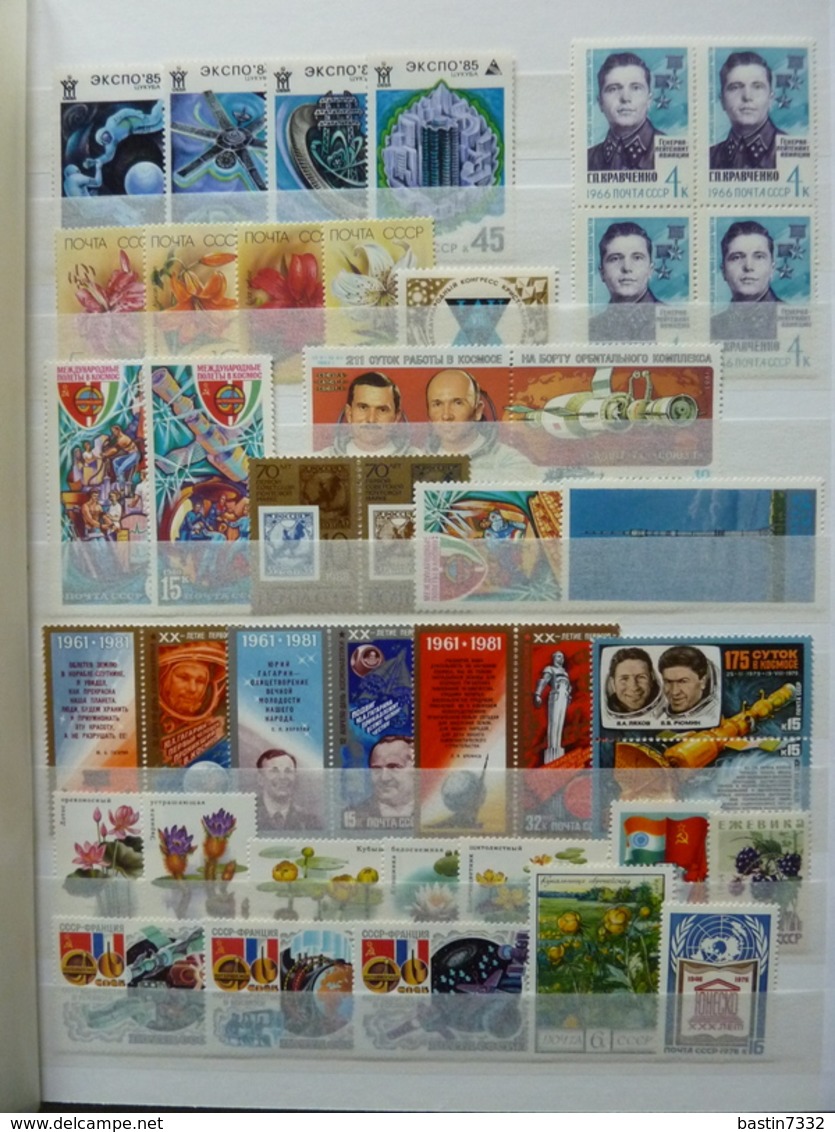 World,Motief/Motiv/Thematics/Topics/East-Europe In 5 Stockbooks+approx. 550 Grams Off Paper Stamps! - Collections (with Albums)