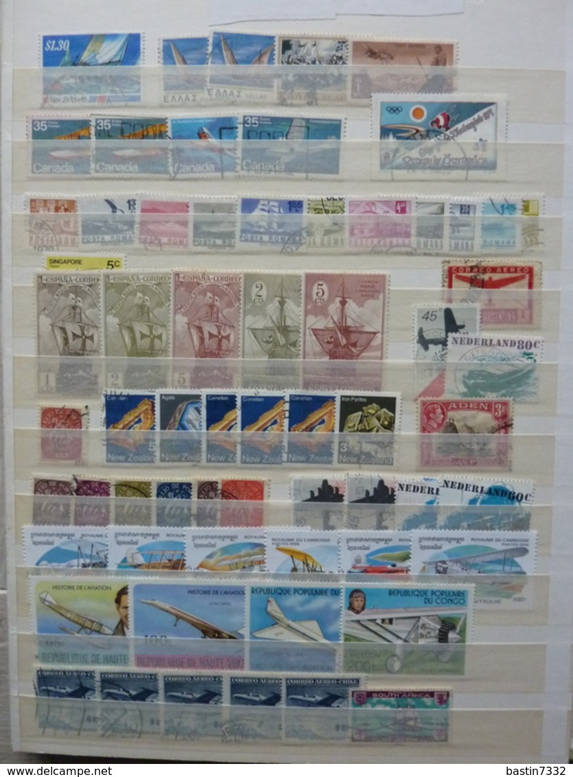World,Motief/Motiv/Thematics/Topics/East-Europe in 5 stockbooks+approx. 550 grams off paper stamps!