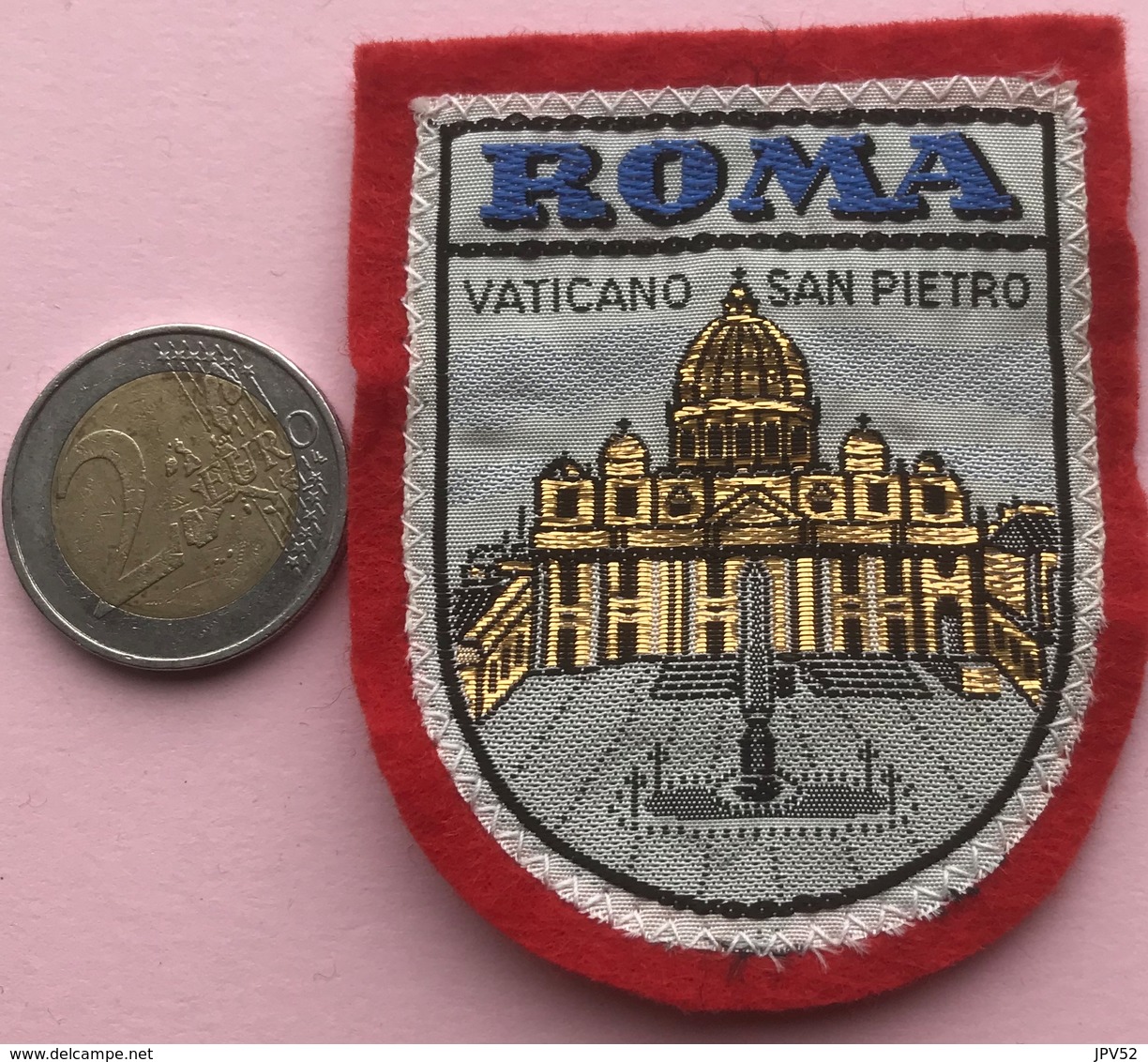 (2) Blazoenen - Emblemen - Textiel - Roma - Vaticano San Pietro - Blazoenen (textiel)