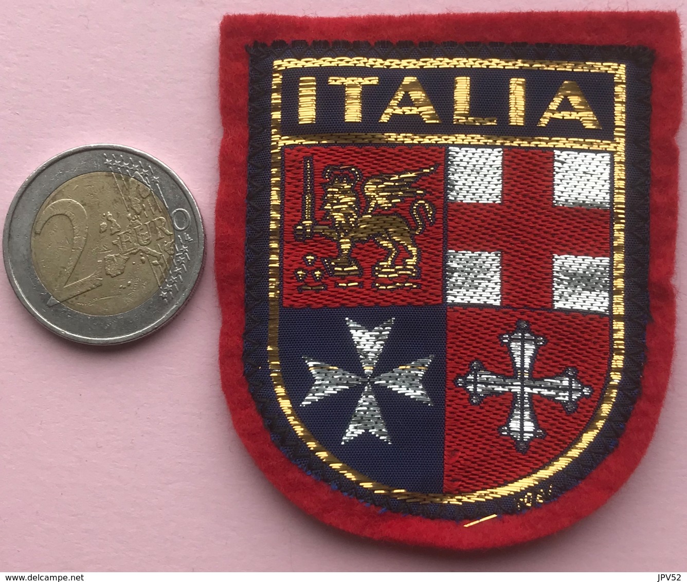 (16) Blazoenen - Emblemen - Textiel - Italia - Blazoenen (textiel)