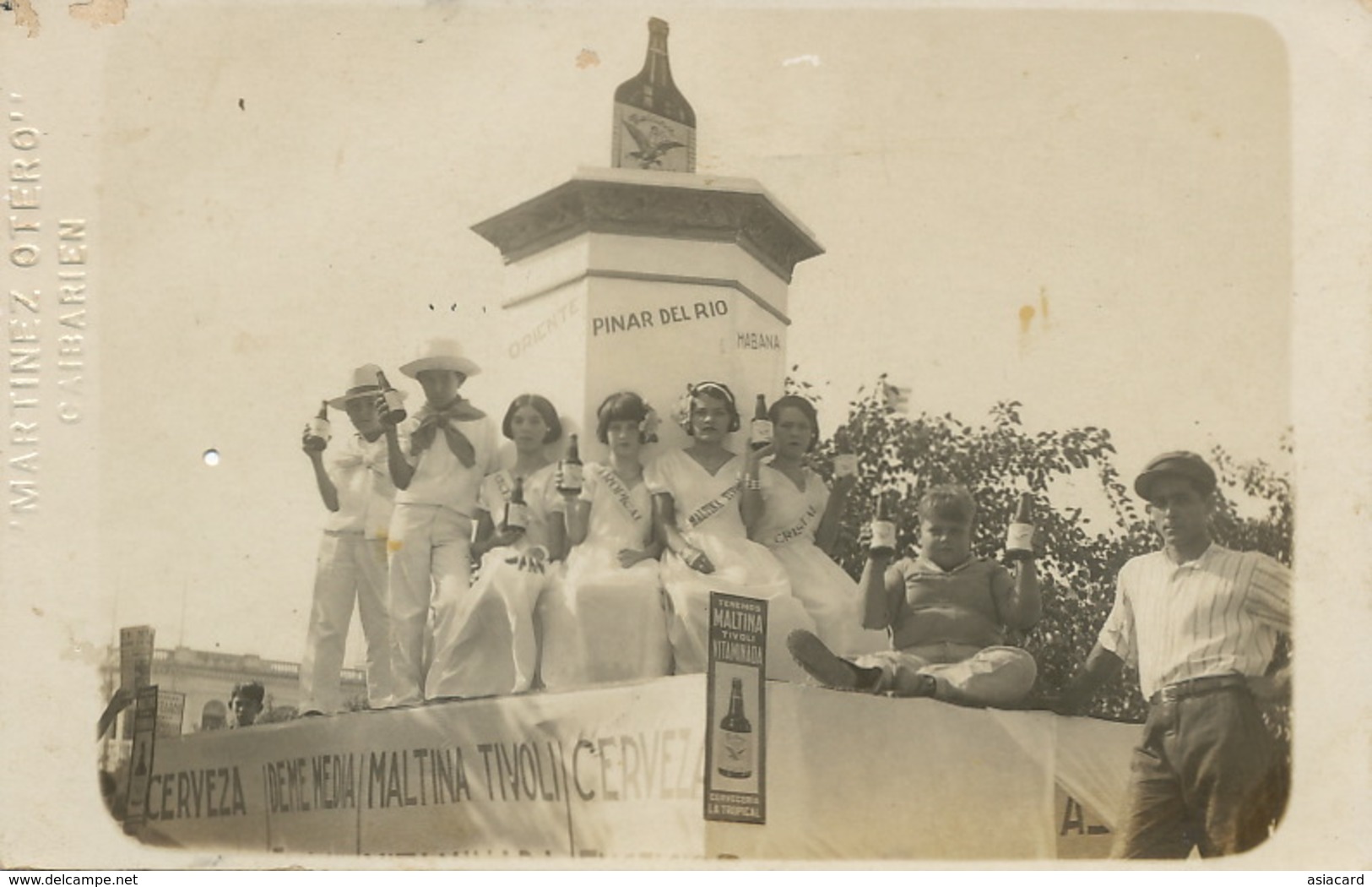 Real Photo Fiesta Beauty Queens En Caibarien  Advert For Maltina Tivoli Cerveza . Beer Bière  Foto Martin Otero - Cuba