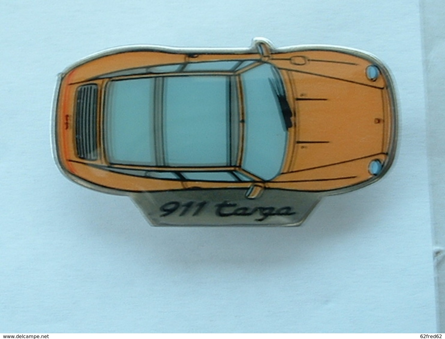 Pin's PORSCHE 911 TARGA - Porsche