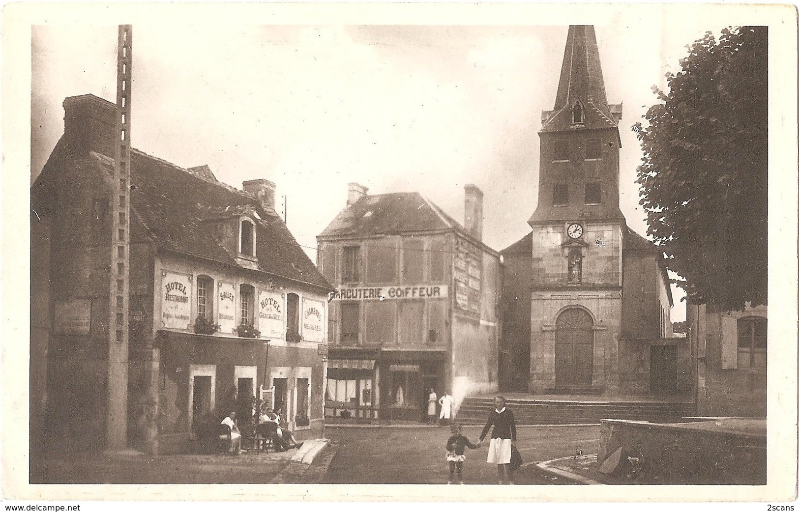 Dépt 14 - MÉZIDON-CANON - L'Église - (Édition G. LERETOUR à Mézidon, N° 1) - HÔTEL DE LA GRÂCE DE DIEU - Other & Unclassified