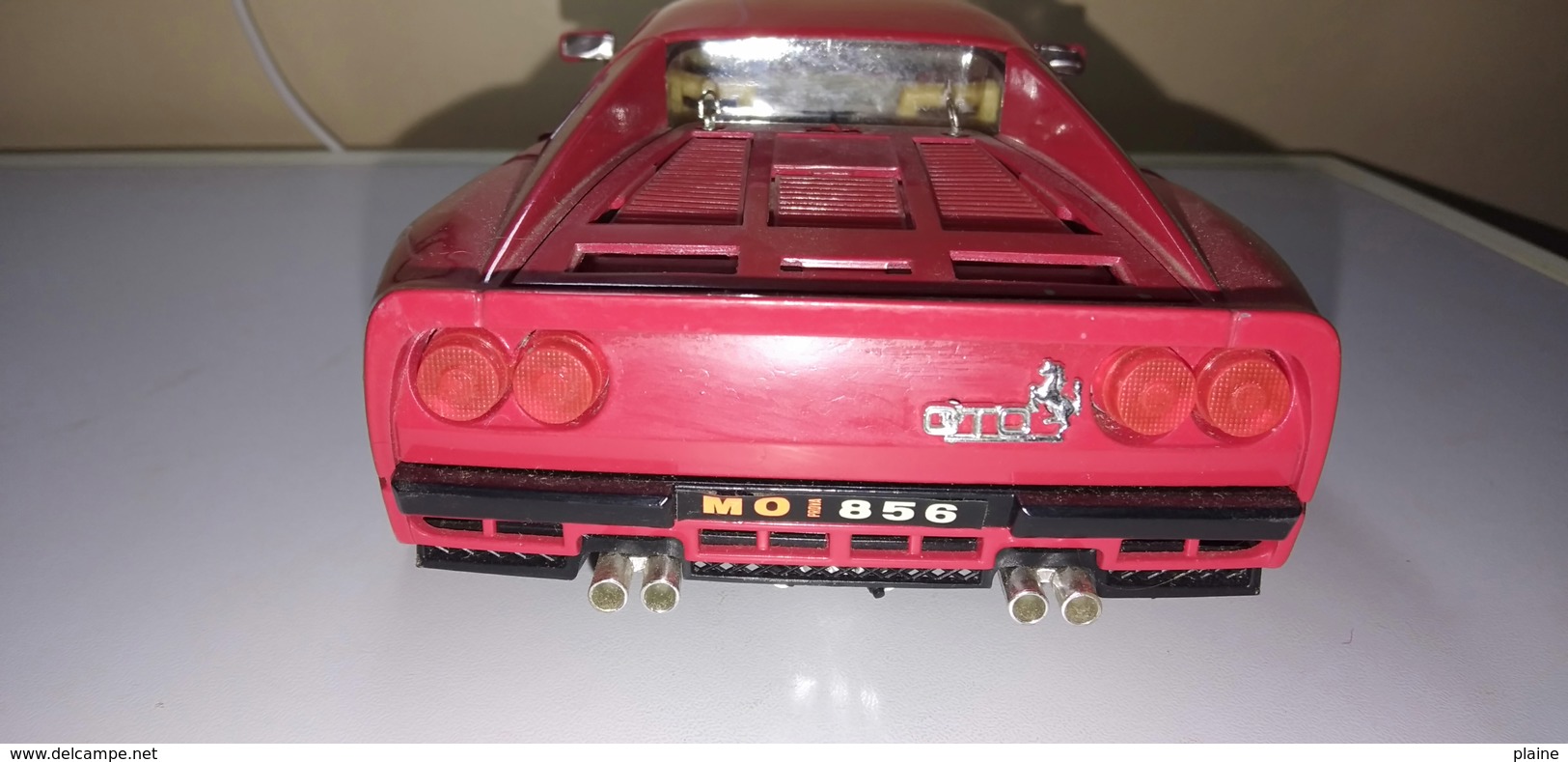 VOITURE MINIATURE FERRARI GTO 1984-  1/18-MADE IN ITALY