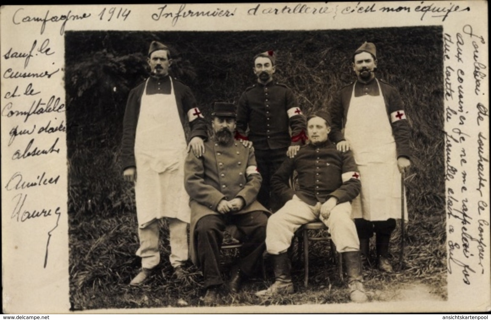 Photo Cp Infirmiers D'artillerie, Campagne 1914, Französische Militärärzte, Sanitäter - Sonstige & Ohne Zuordnung