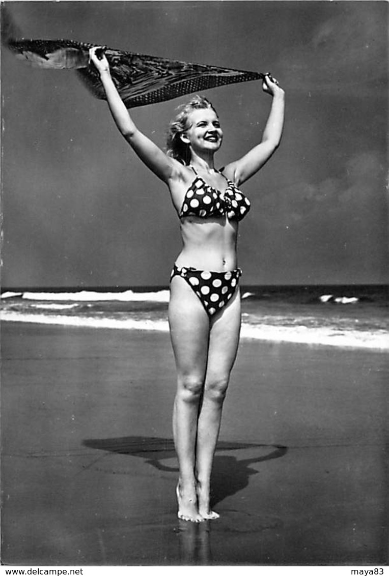 PIN UP FEMME MAILLOT DE BAIN BIKINI - Pin-Ups