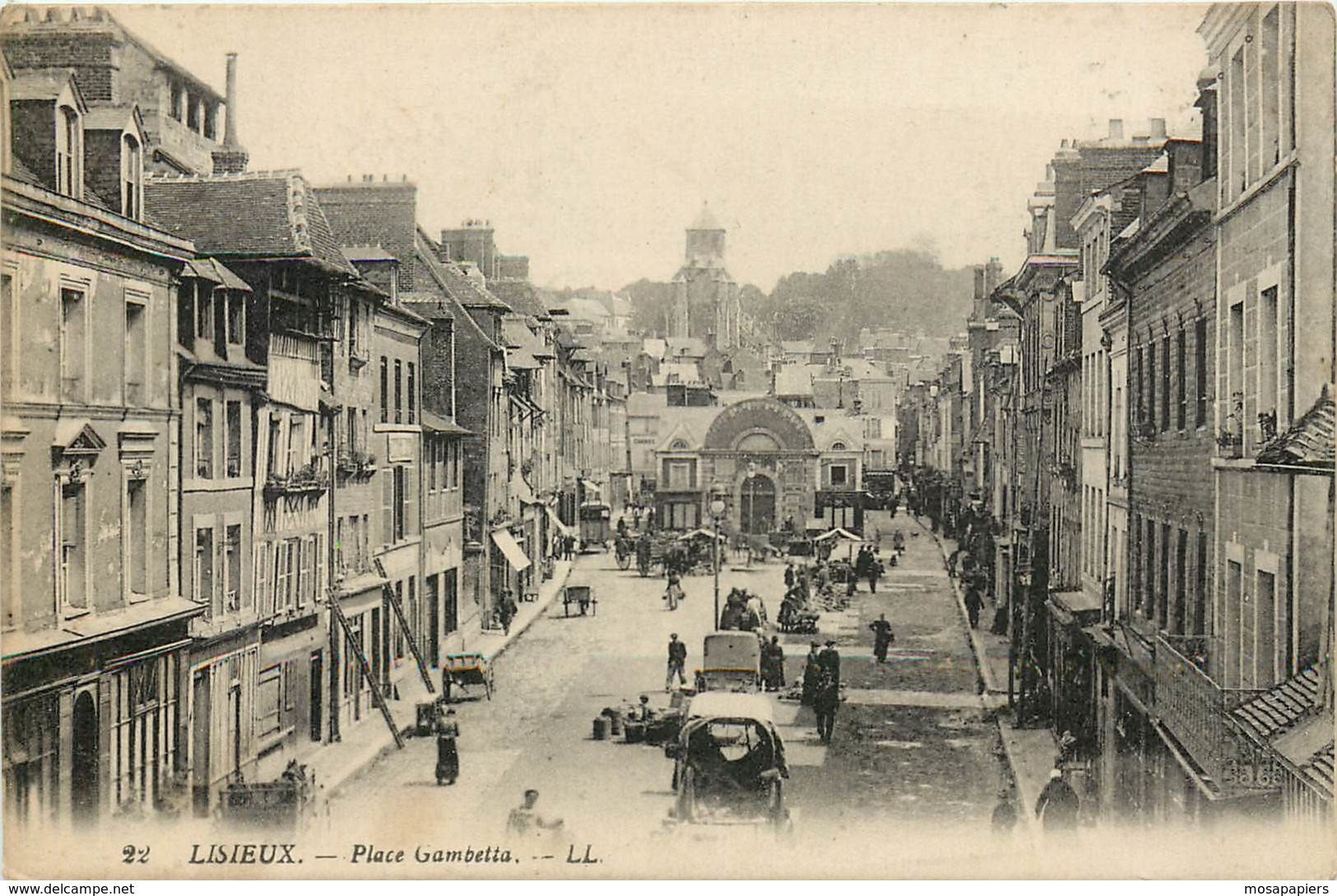 Lisieux - Place Gambetta - Lisieux