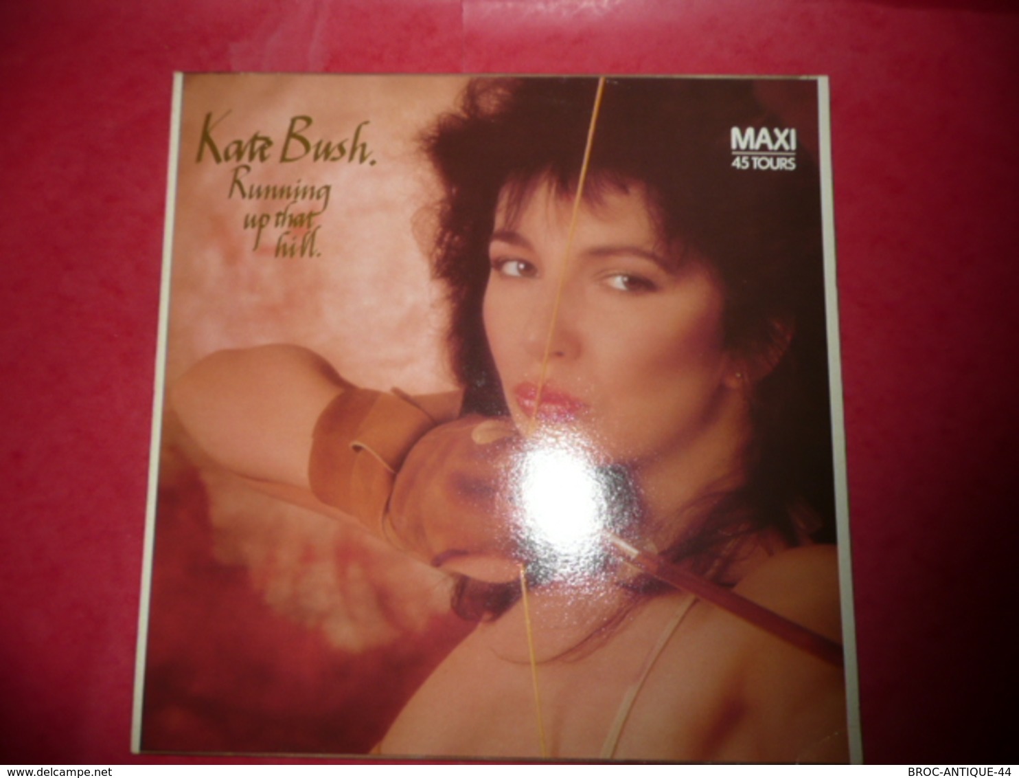 LP33 N°1048 - KATE BUSH - RUNNING UP THAT HILL - COMPILATION 3 TITRES - Rock