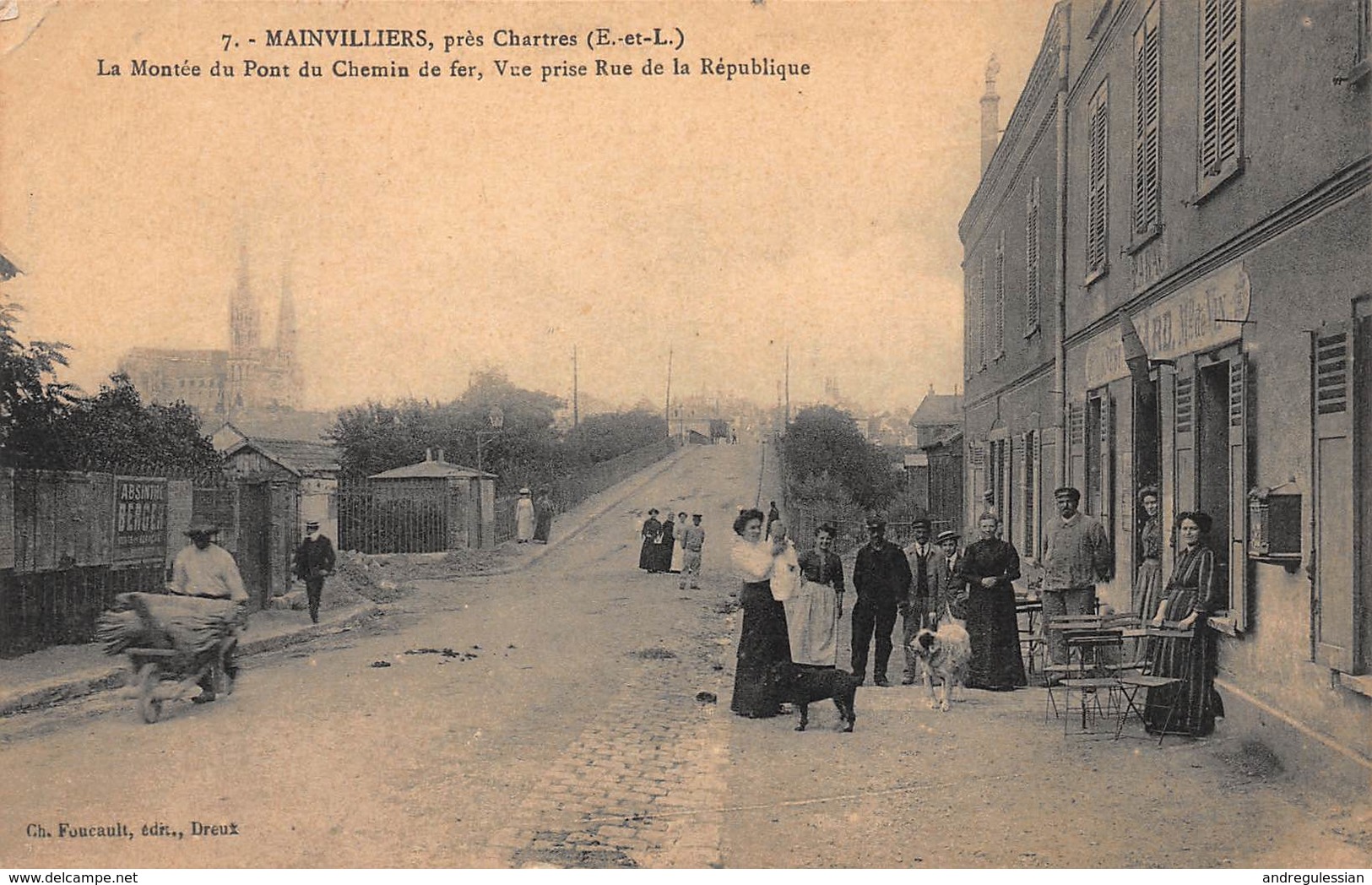 CPA Mainvilliers, Près Chartres (E.-et-L) - La Montée Du Pont Du Chemin De Fer, Vue De La Rue De La République - Sonstige & Ohne Zuordnung