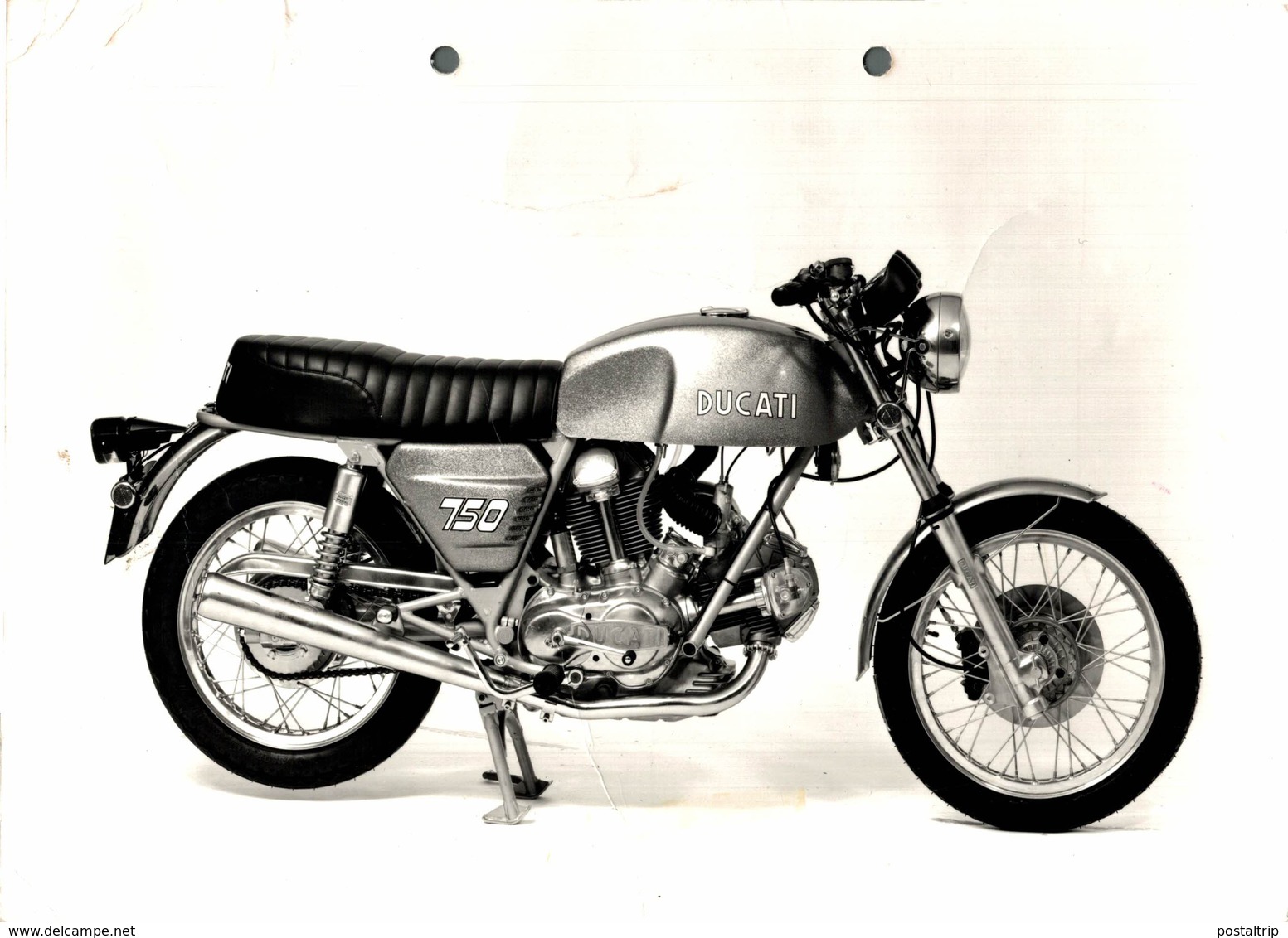 Ducati 750 +- 23cm X 16cm " Perforada " Moto MOTOCROSS MOTORCYCLE Douglas J Jackson Archive Of Motorcycles - Andere & Zonder Classificatie