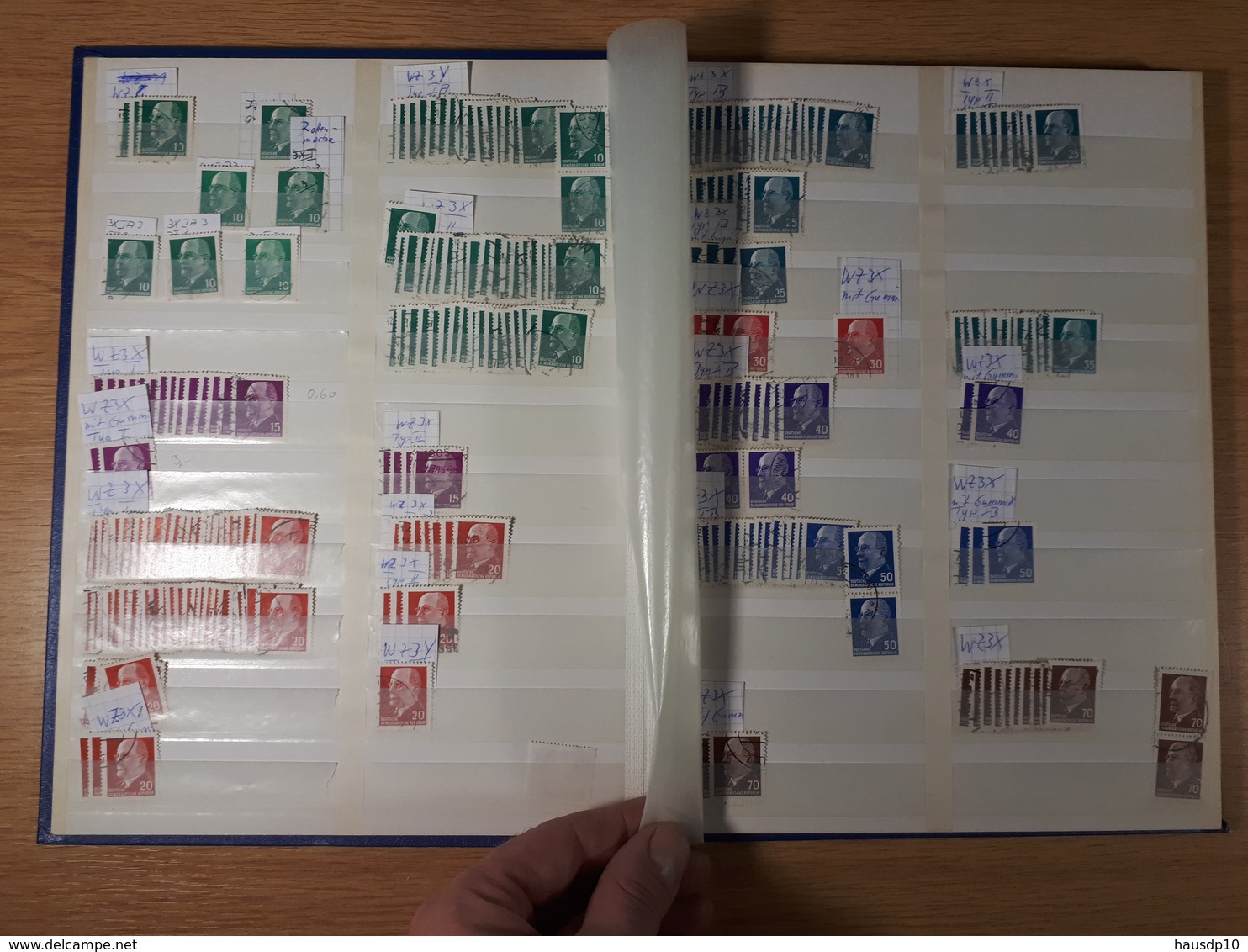 Kl. Sammlung DDR Dauerserien Im Album,  Pieck ,Köpfe, Bauten,, Ulbricht,Dienst Gestempelt - Sammlungen (im Alben)