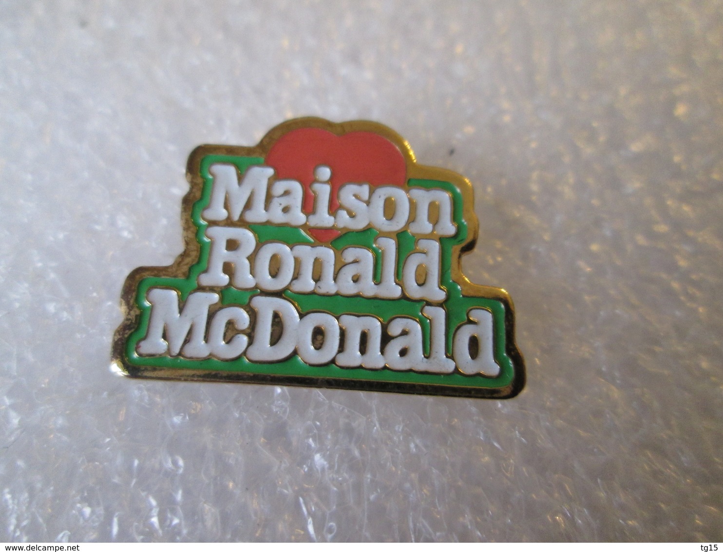 PIN'S   MAISON  RONALD McDONALD - McDonald's