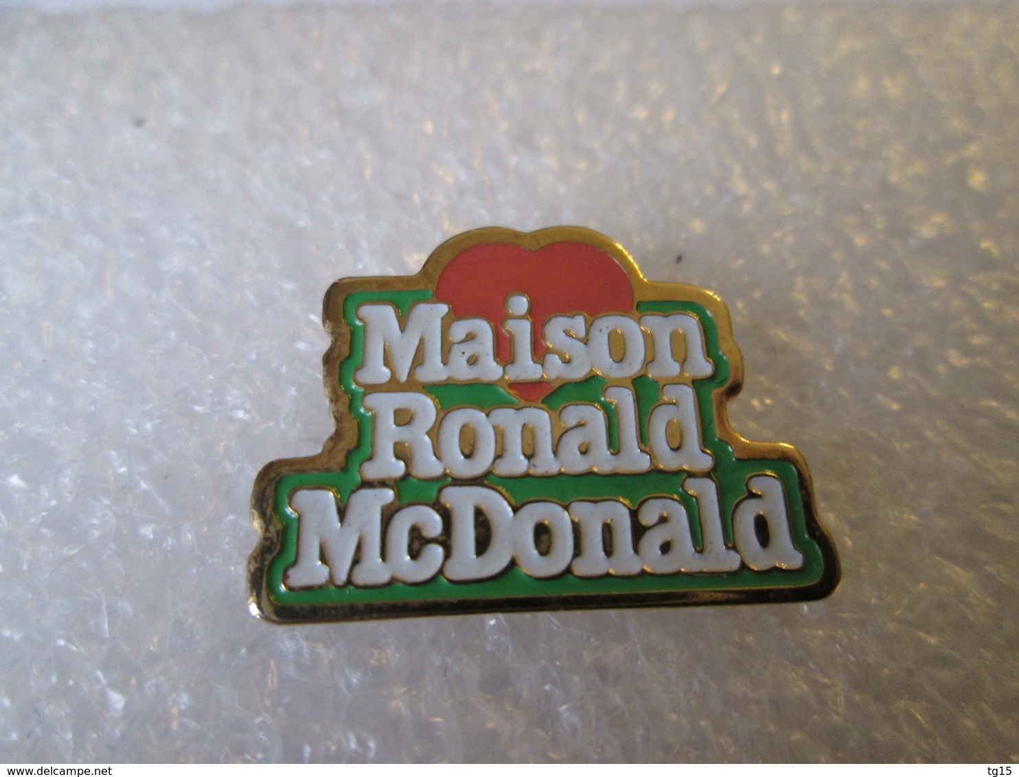 PIN'S   MAISON  RONALD McDONALD - McDonald's