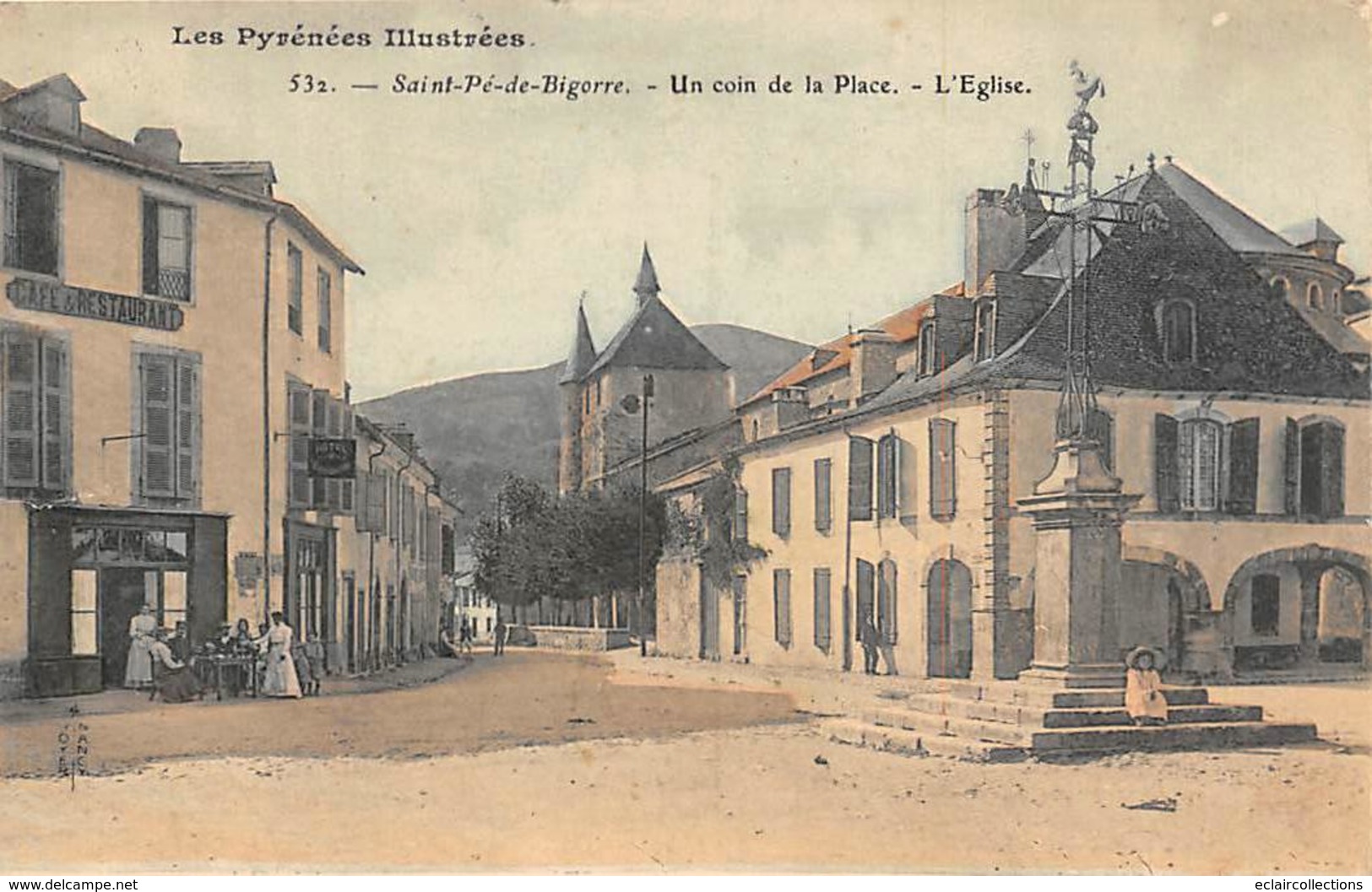 St Pé De Bigorre         65       La Place, L'Eglise. Hôtel Doudhou         (voir Scan) - Saint Pe De Bigorre