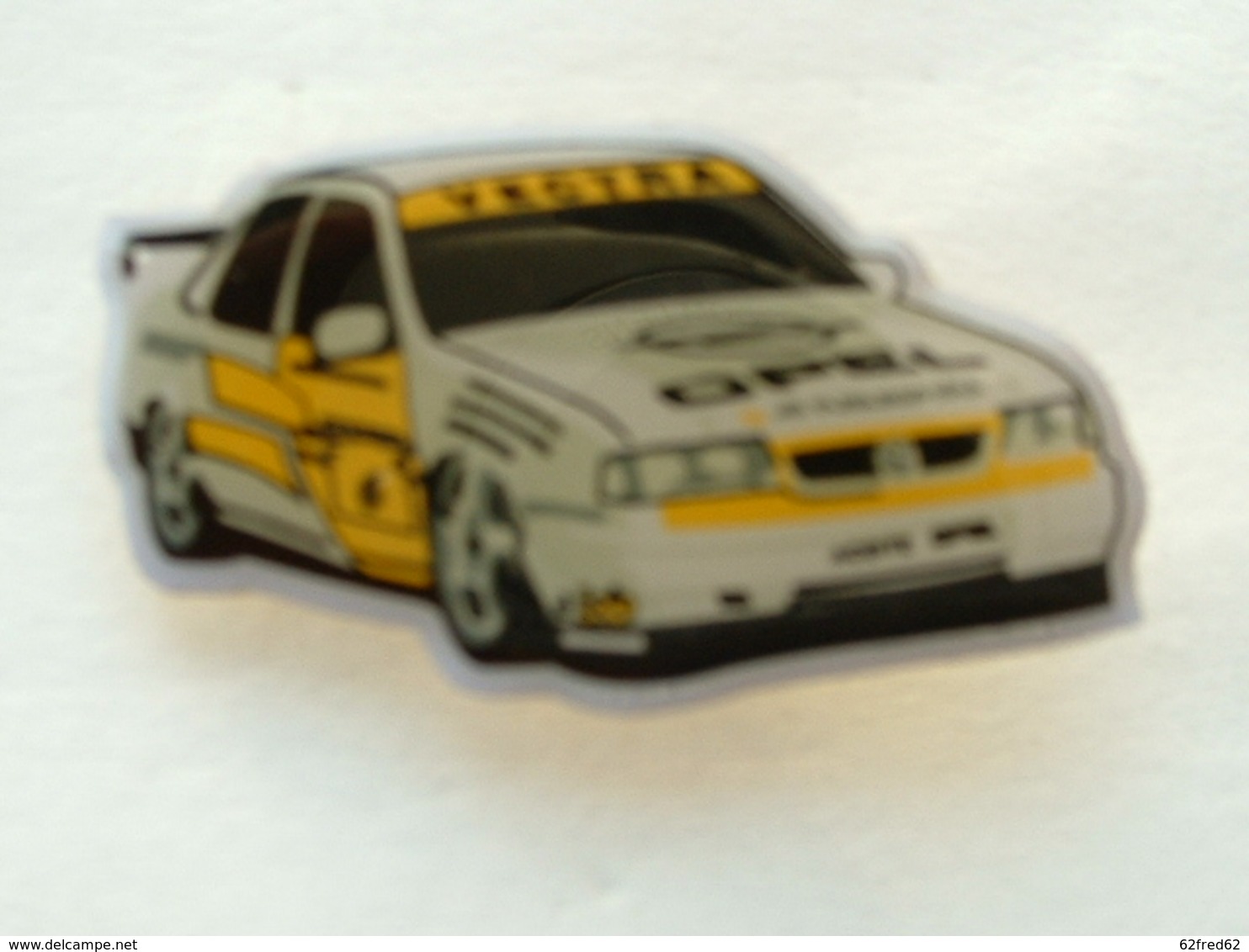 Pin's OPEL VECTRA RALLYE - Opel