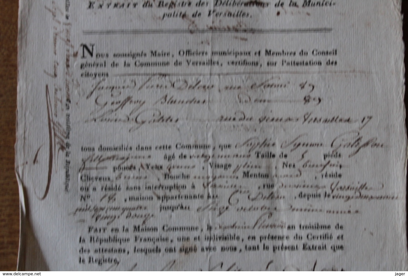 Departement  De Seine Et Oise  Certificat De Résidence   VERSAILLES - Historical Documents