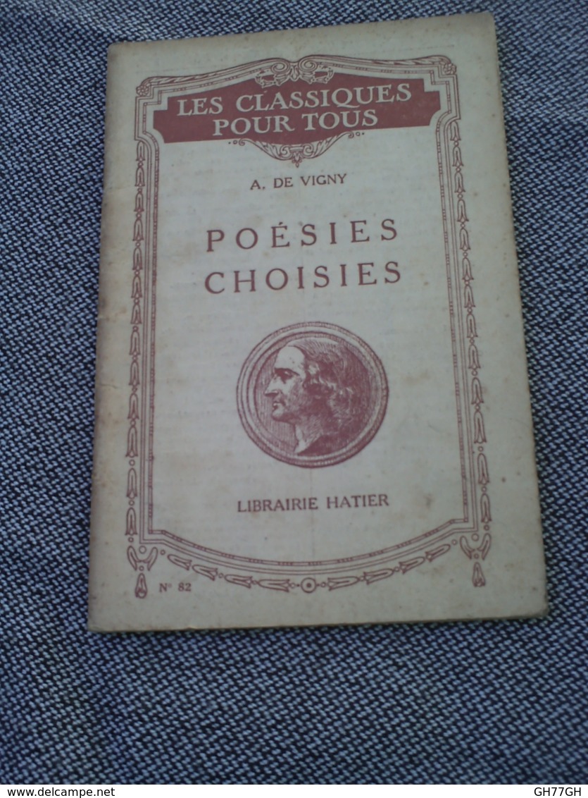 Pack 22 books: Voltaire, Molière, Alfred de Musset, Corneille, Racine...lot de 22 "classiques Larousse et Vaubourdolle"