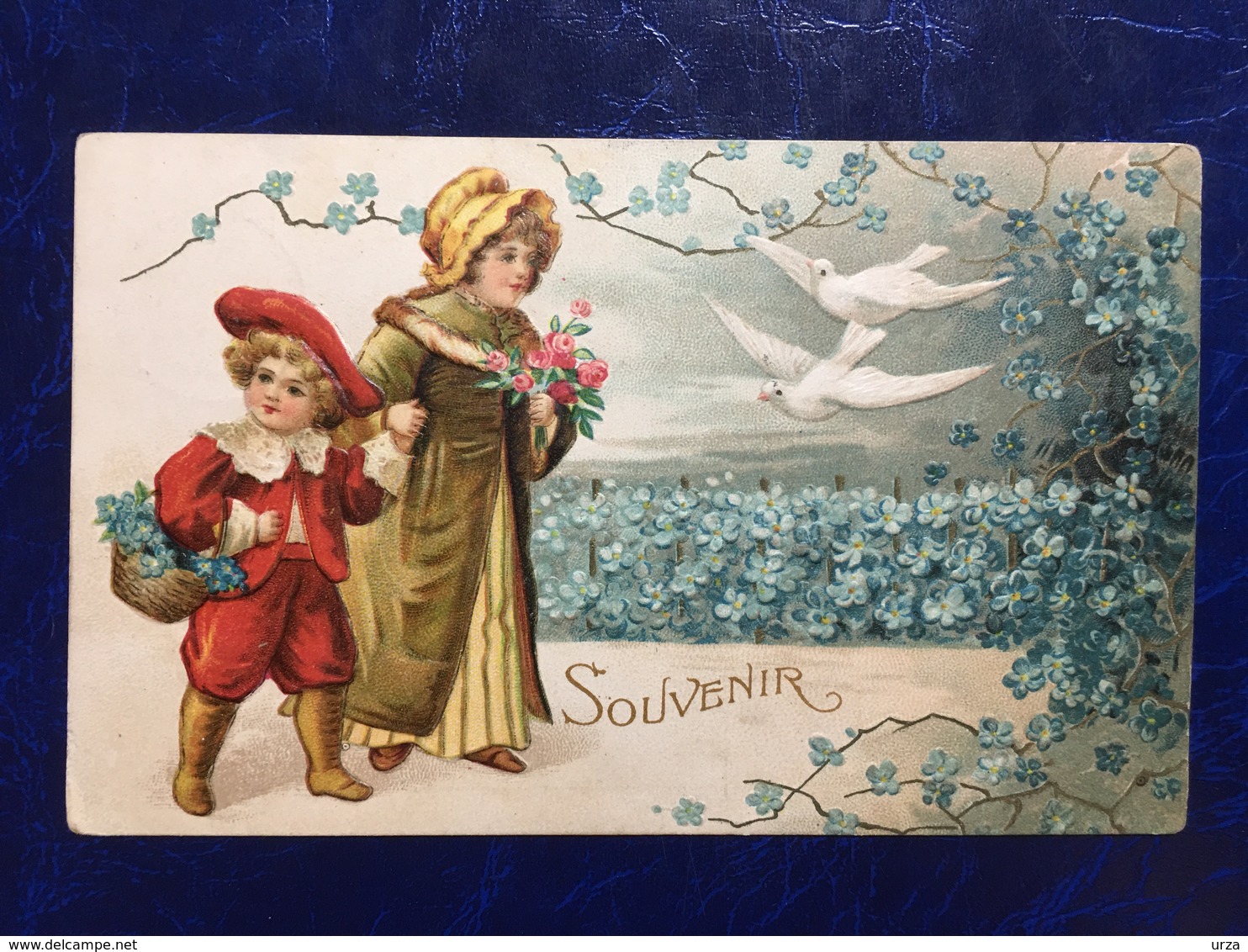 Embossed-gaufrée--"Enfants-promenade-pigeons "-(my Ref 664)-1911 - Scènes & Paysages