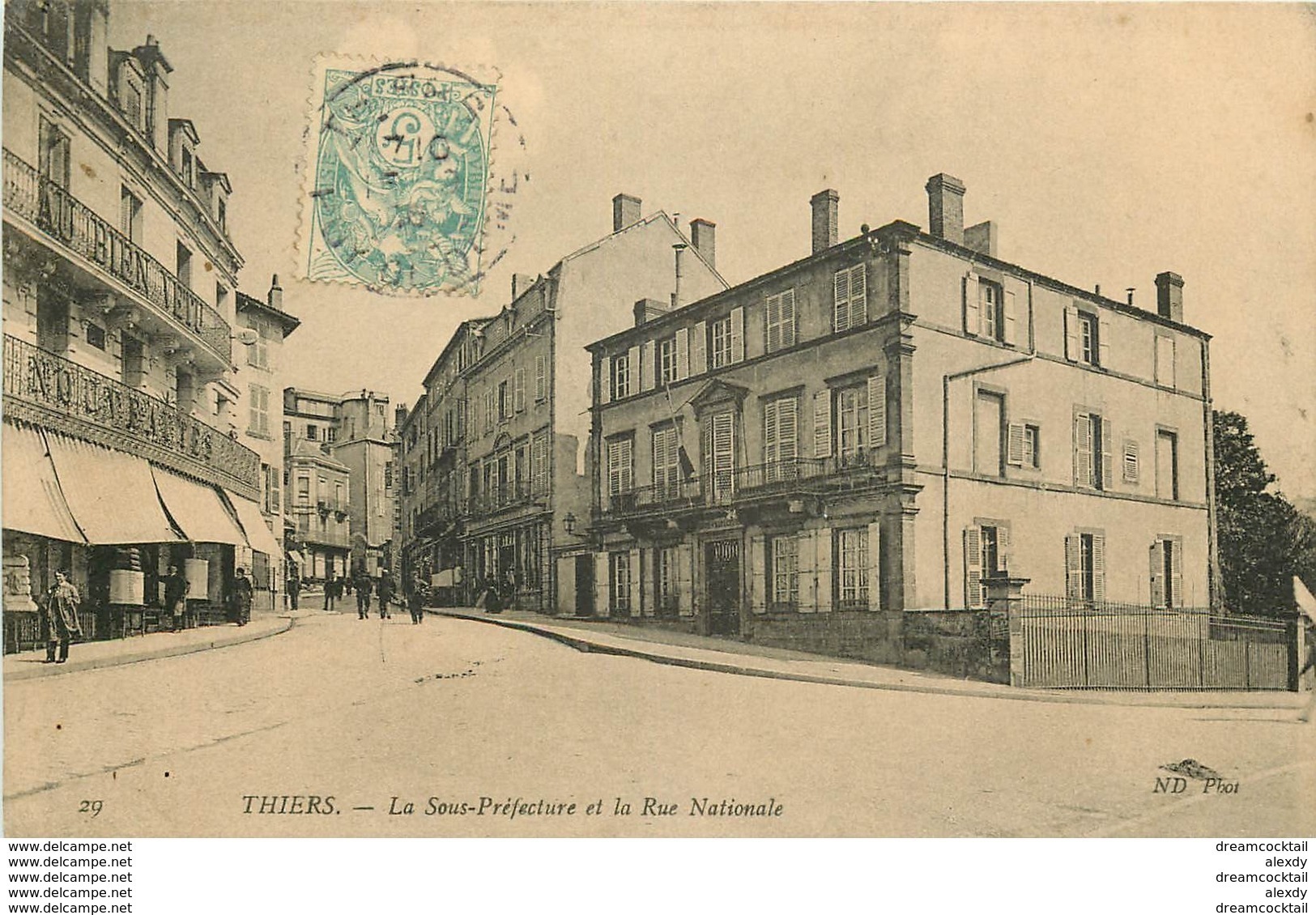 WW 2 Cpa 63 THIERS. Sous Préfecture Rue Nationale Et Usine Sur La Durolle - Thiers