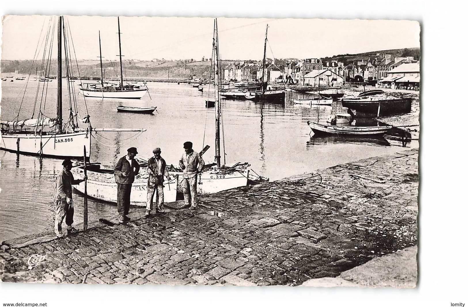 35 Cancale Le Port à Marée Haute CPSM PF - Cancale