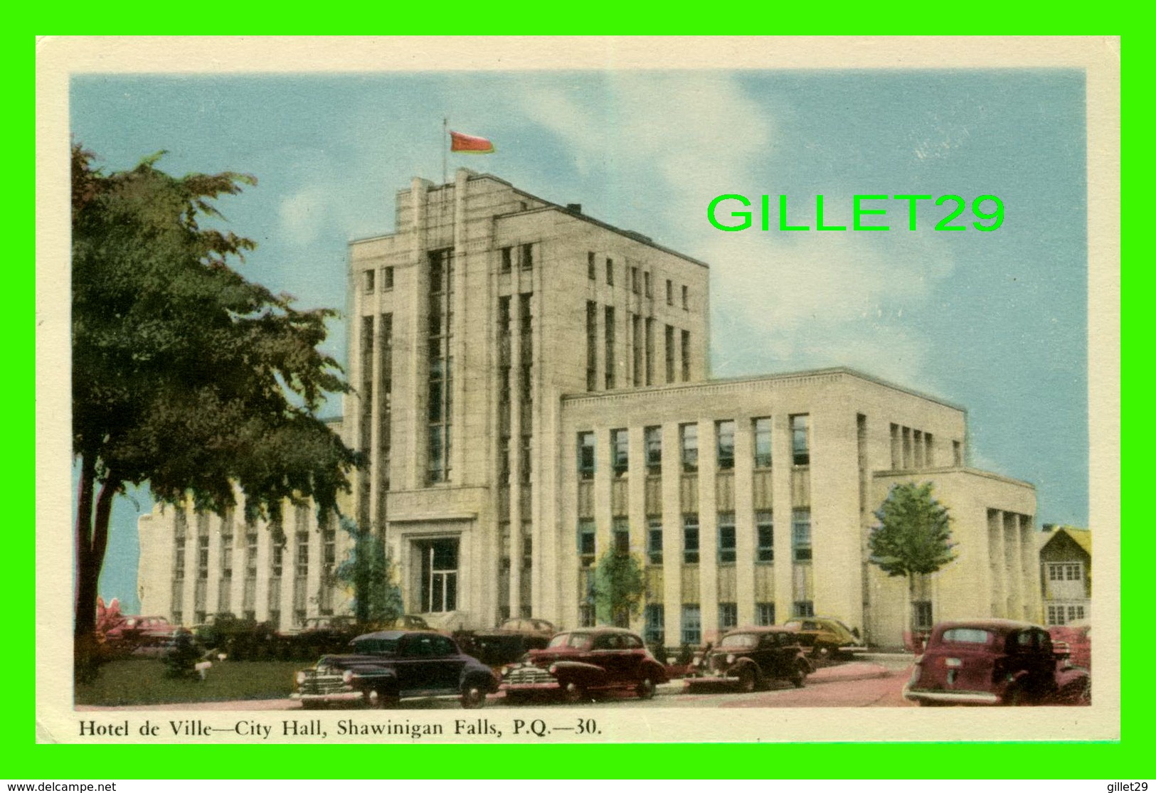 SHAWINIGAN FALLS, QUÉBEC - HOTEL DE VILLE - ANIMÉE DE VIEILLE AUTOS - CIRCULÉE EN 1965 - PECO - - Trois-Rivières