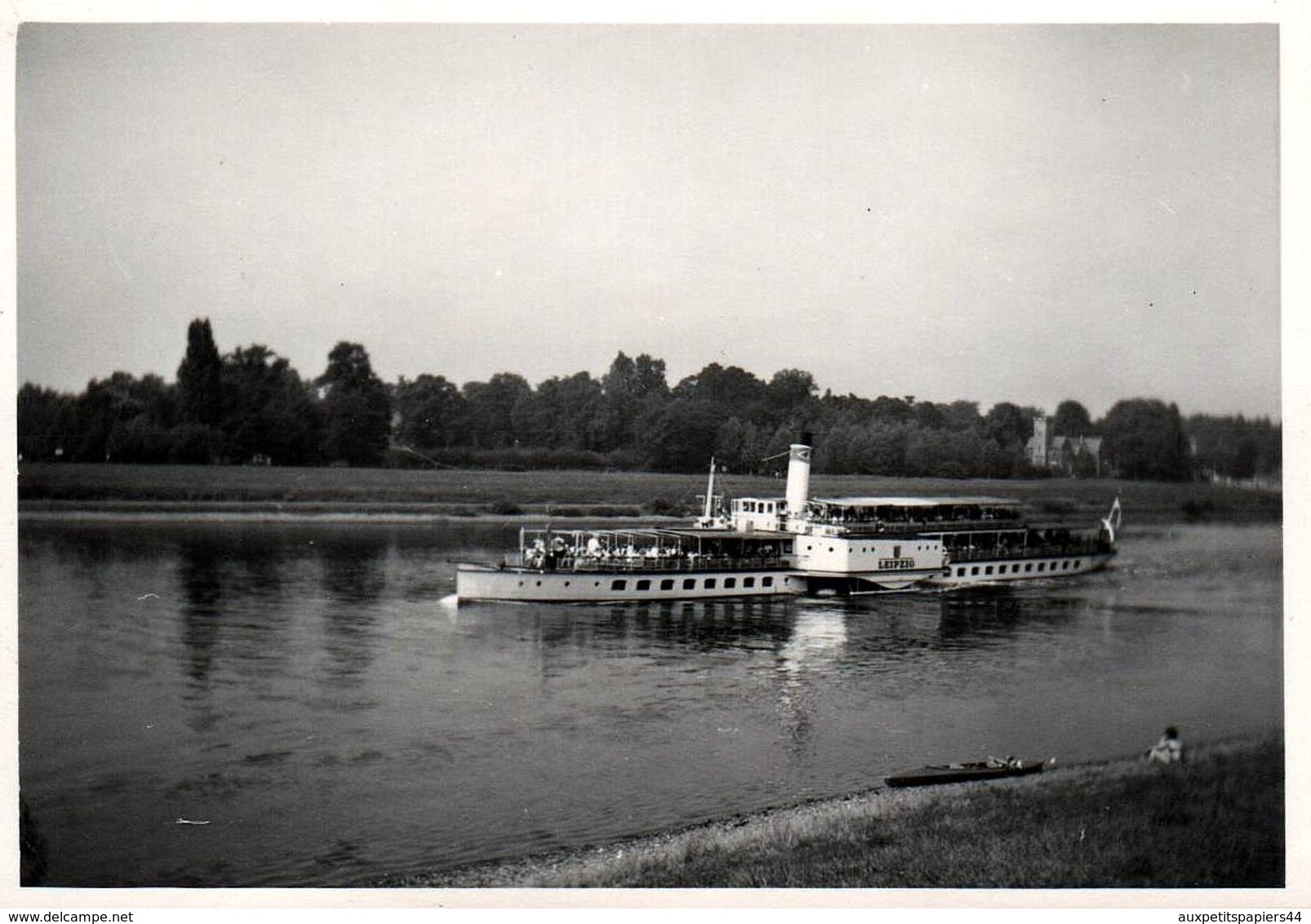 Photo Originale Excursion Sur Bateau Vapeur à Roues : " Le Leipzig " Sur Le Rhin Vers 1950/60 - Boten
