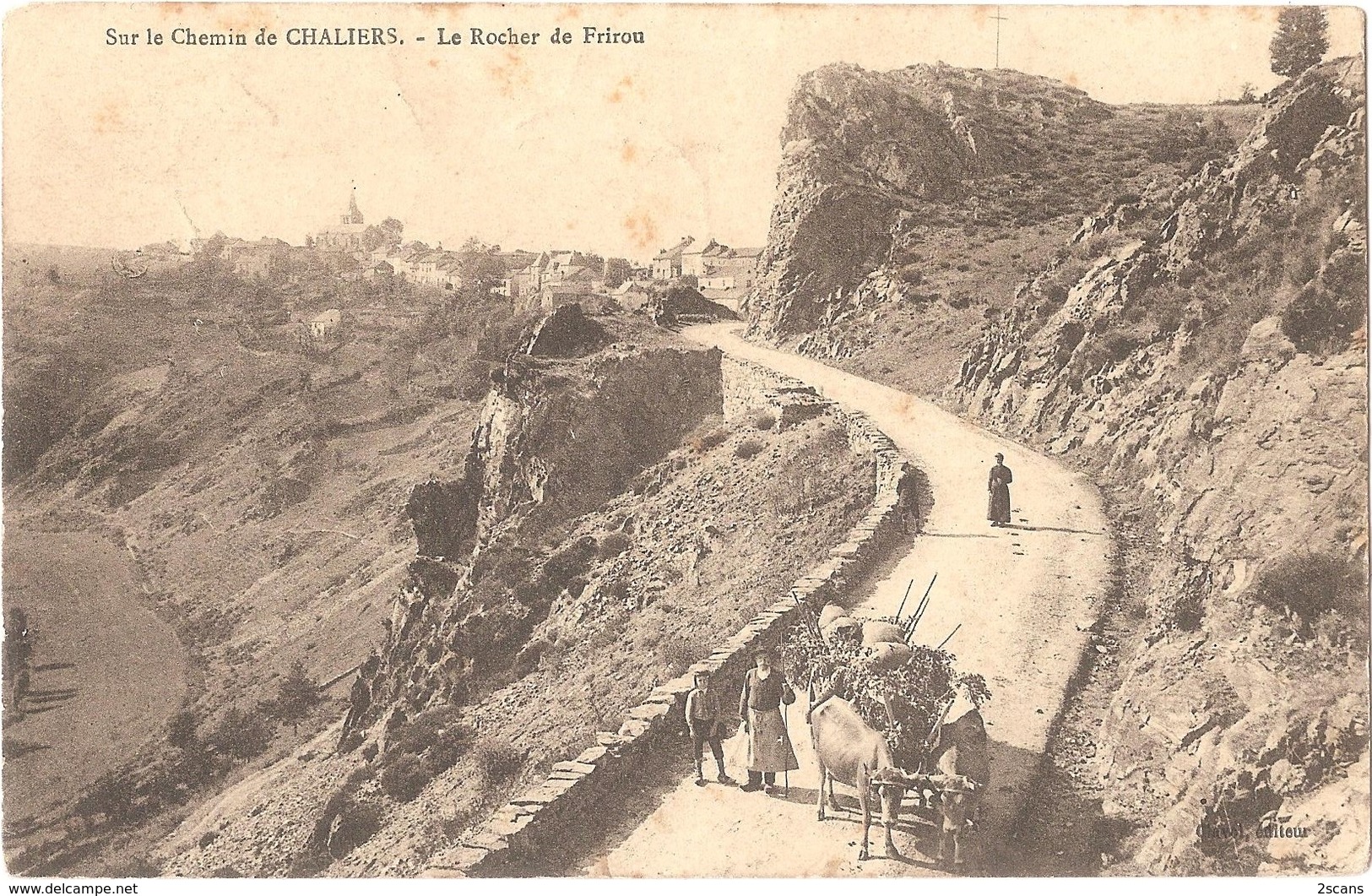 Dépt 15 - CHALIERS - Sur Le Chemin De Chaliers - Le Rocher De Frirou - (Clavel, éditeur) - Other & Unclassified