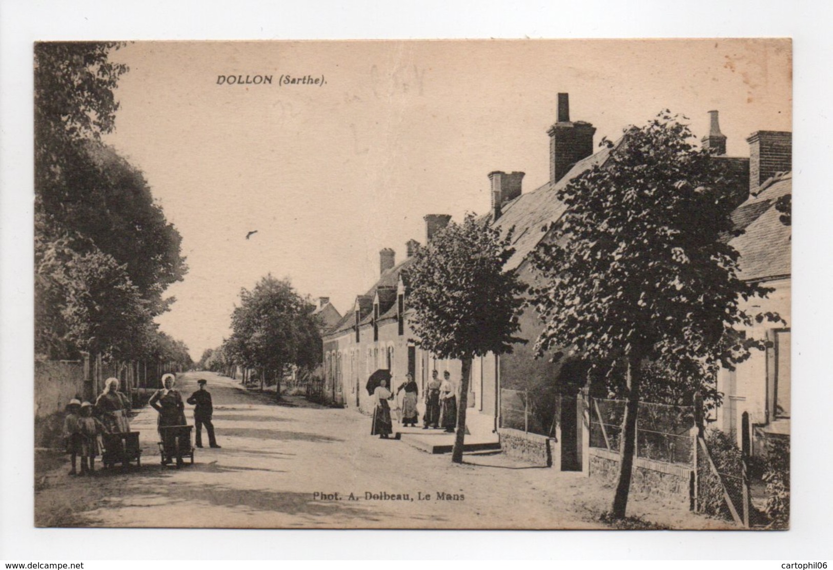 - CPA DOLLON (72) - Rue Principale 1917 (avec Personnages) - Photo A. Dolbeau - - Other & Unclassified