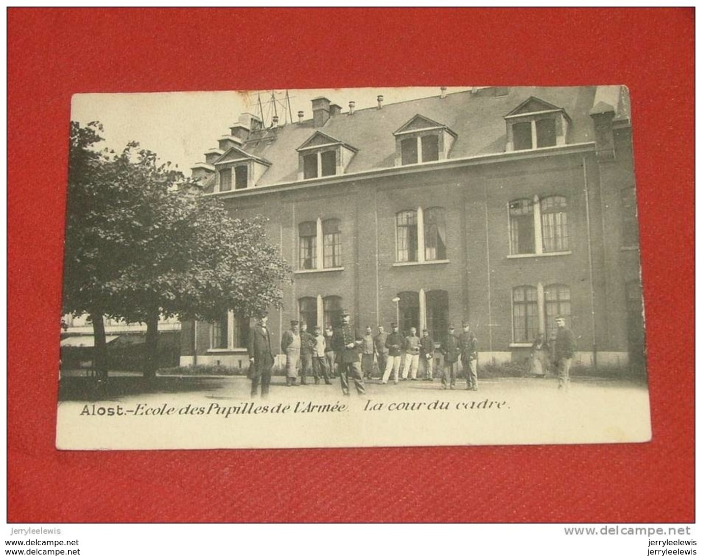 AALST - ALOST - MILITARIA - Ecole Des Pupilles De L'Armée - La Cour Du Cadre - Aalst