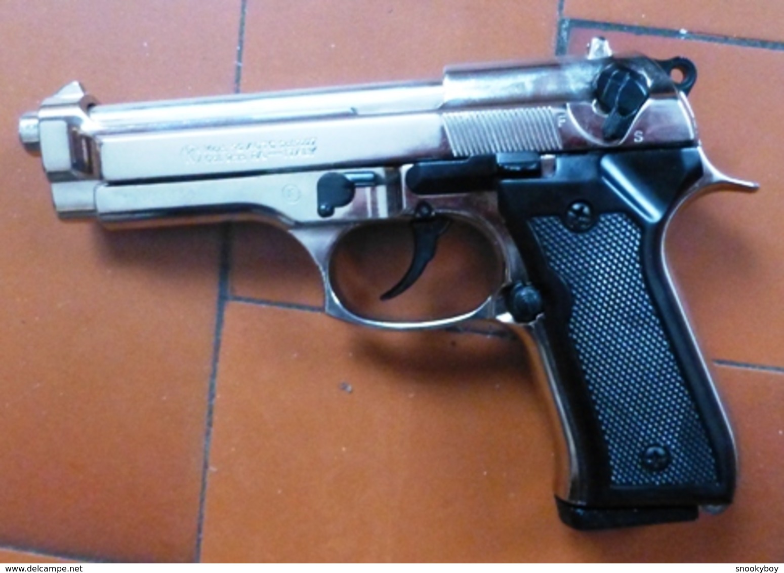 Revolver BERETTA 92  (Alarme) - Armi Da Collezione