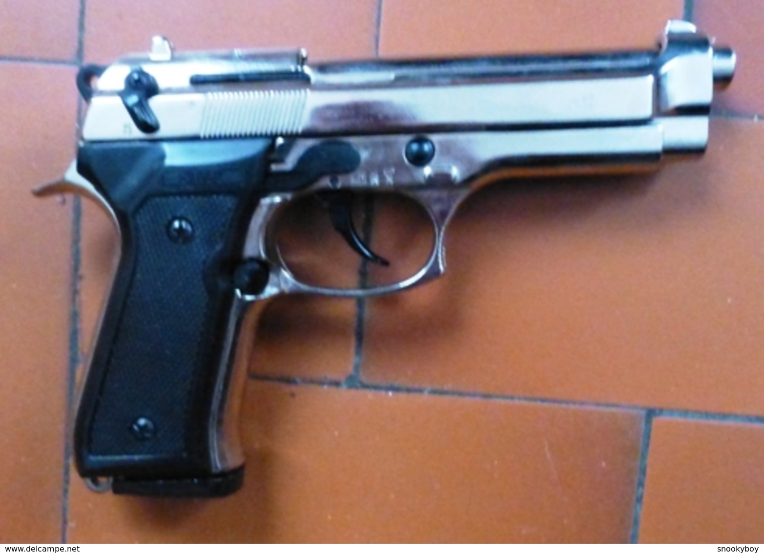 Revolver BERETTA 92  (Alarme) - Armi Da Collezione